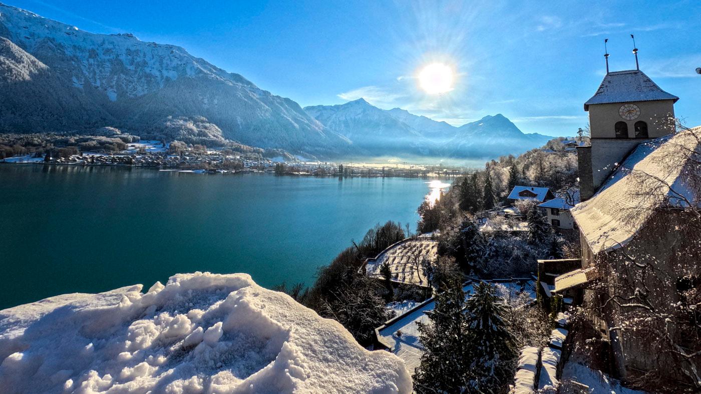 Small-Group Winter Kayaking on Lake Brienz