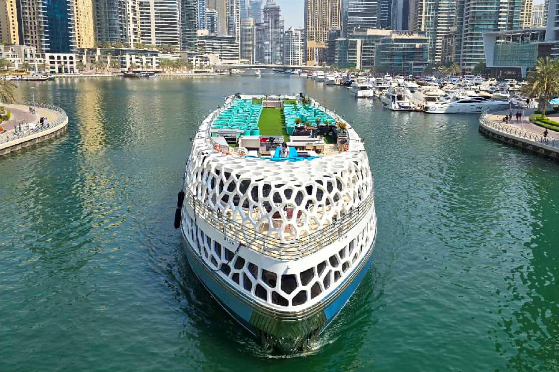 Dubai Mega Yacht Dinner Cruise with Buffet