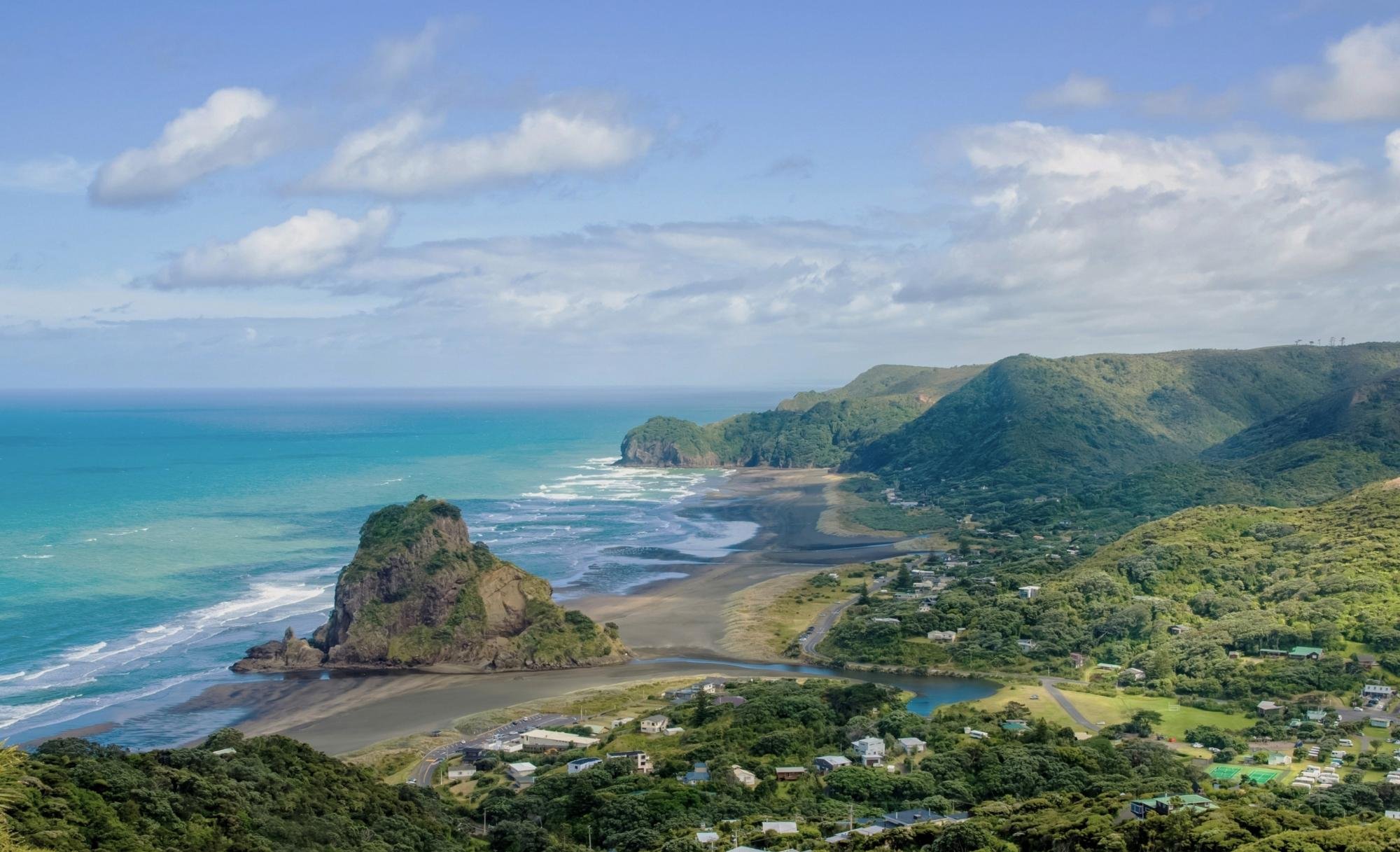 Private West Coast Explorer: Piha Beach & Waitākere Ranges
