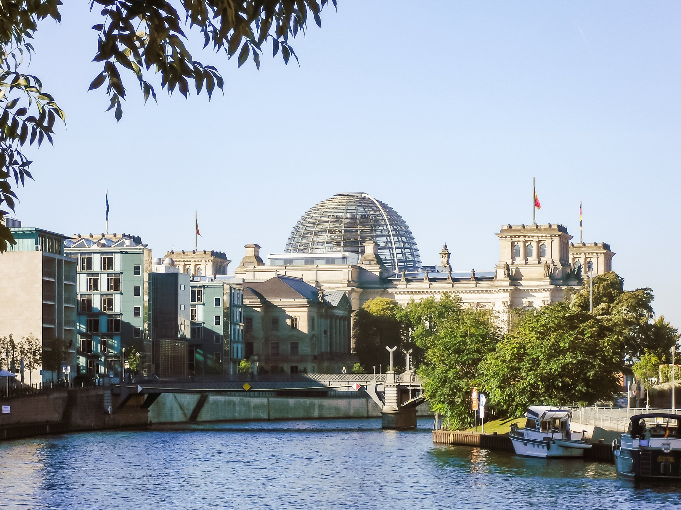 Berlin: Reichstag, Plenary Chamber, Cupola & Government Tour