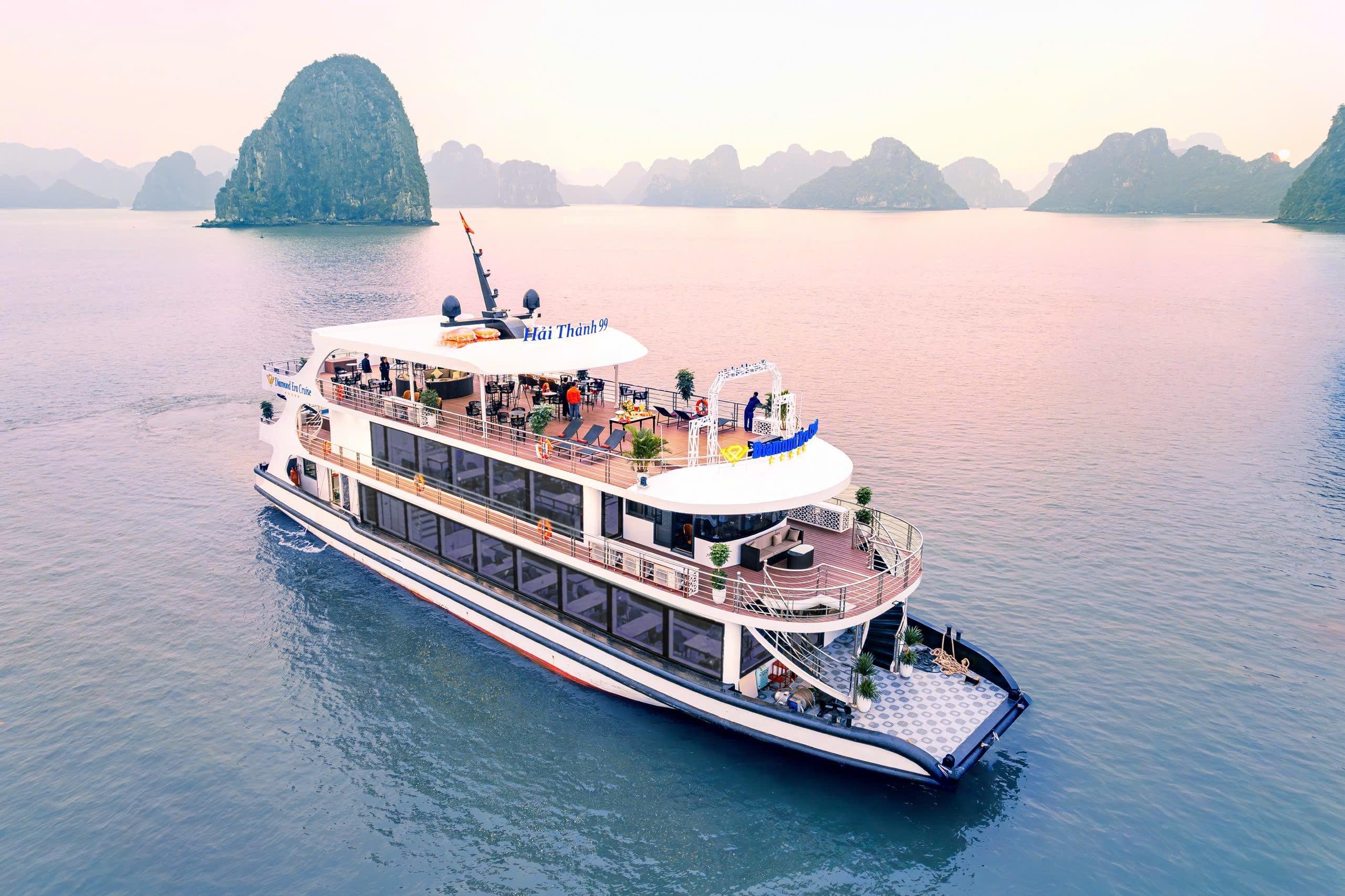 Ha Long Bay Day Trip from Hanoi: Sung Sot Cave, Titop Island & Luon Cave