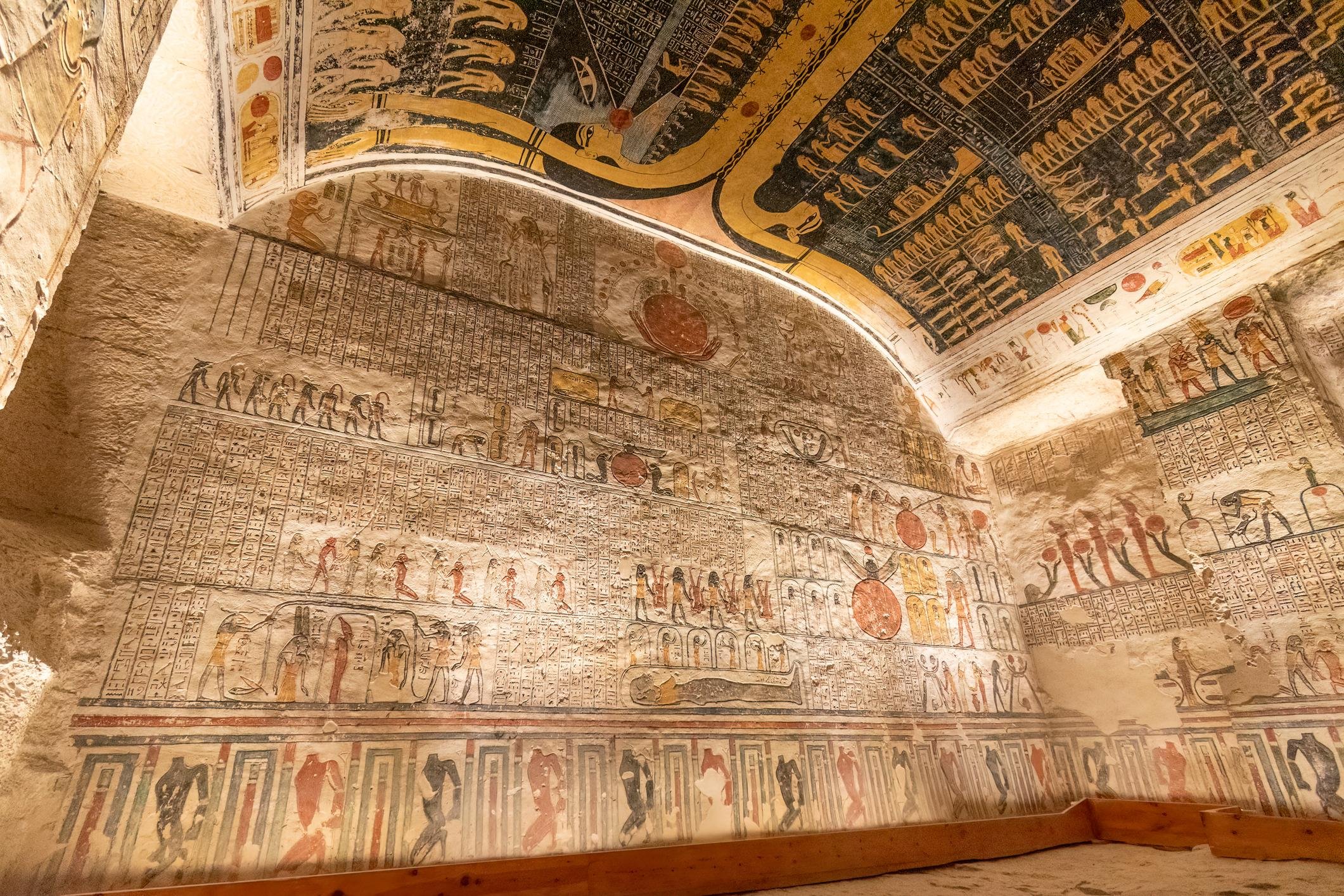 4-Day Private Nile Cruise: Aswan to Luxor with Hot Air Balloon