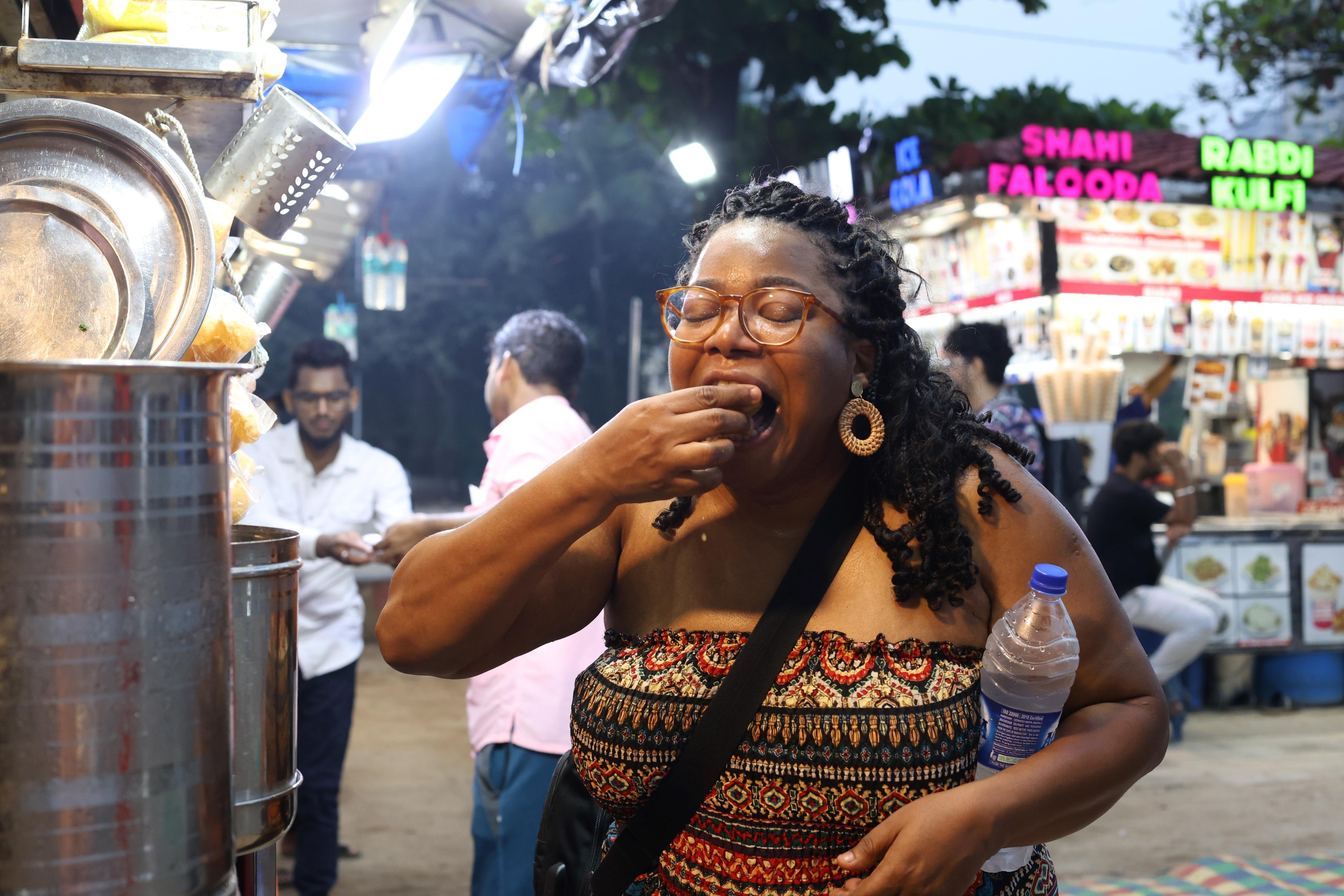 Mumbai Sunset & Street Food Bazaar Adventure
