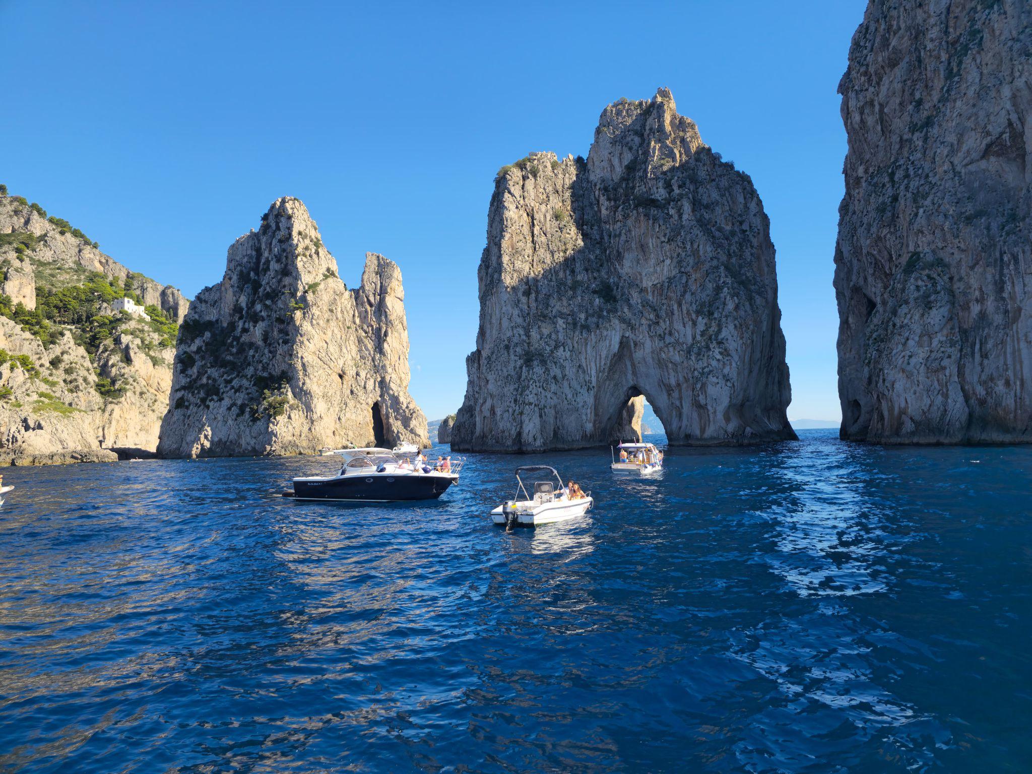 Private Boat Tour from Positano: Capri or Amalfi Coast