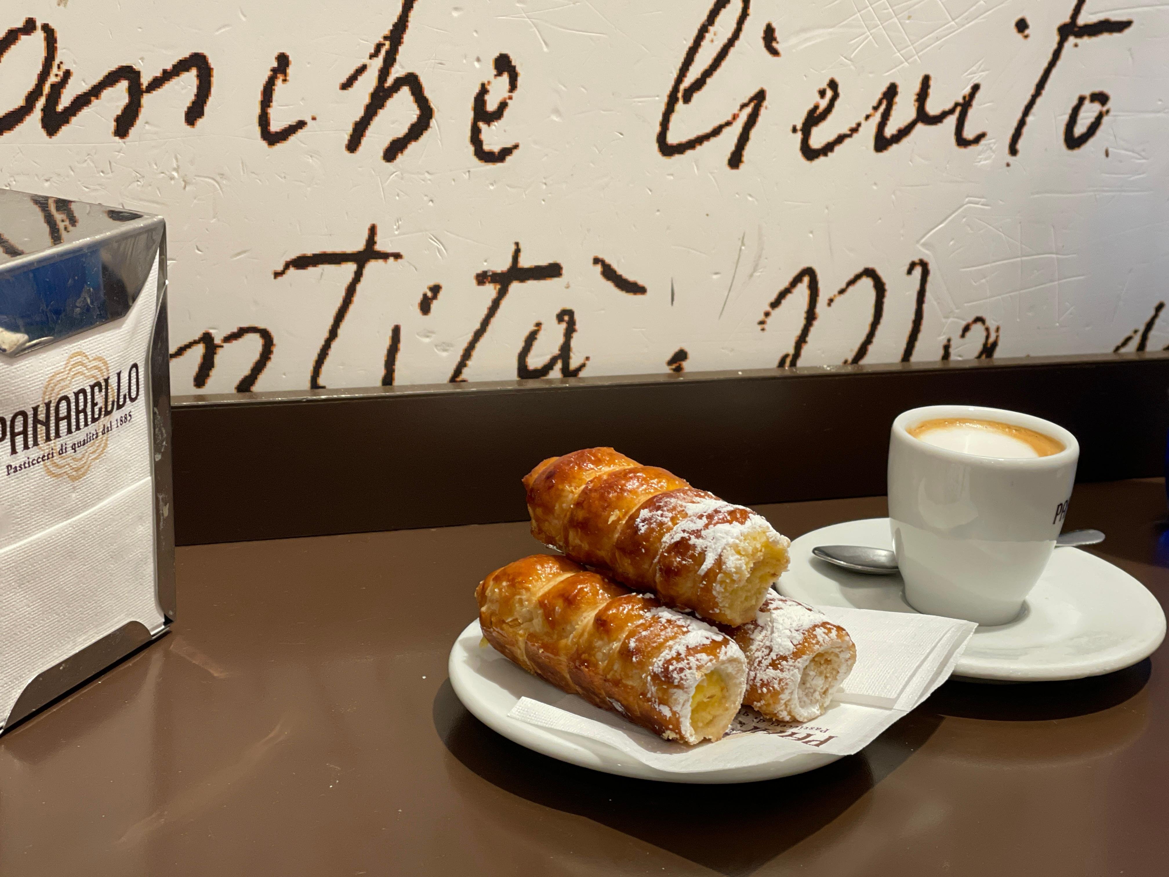 Milan History & Street Food Walk with Wine
