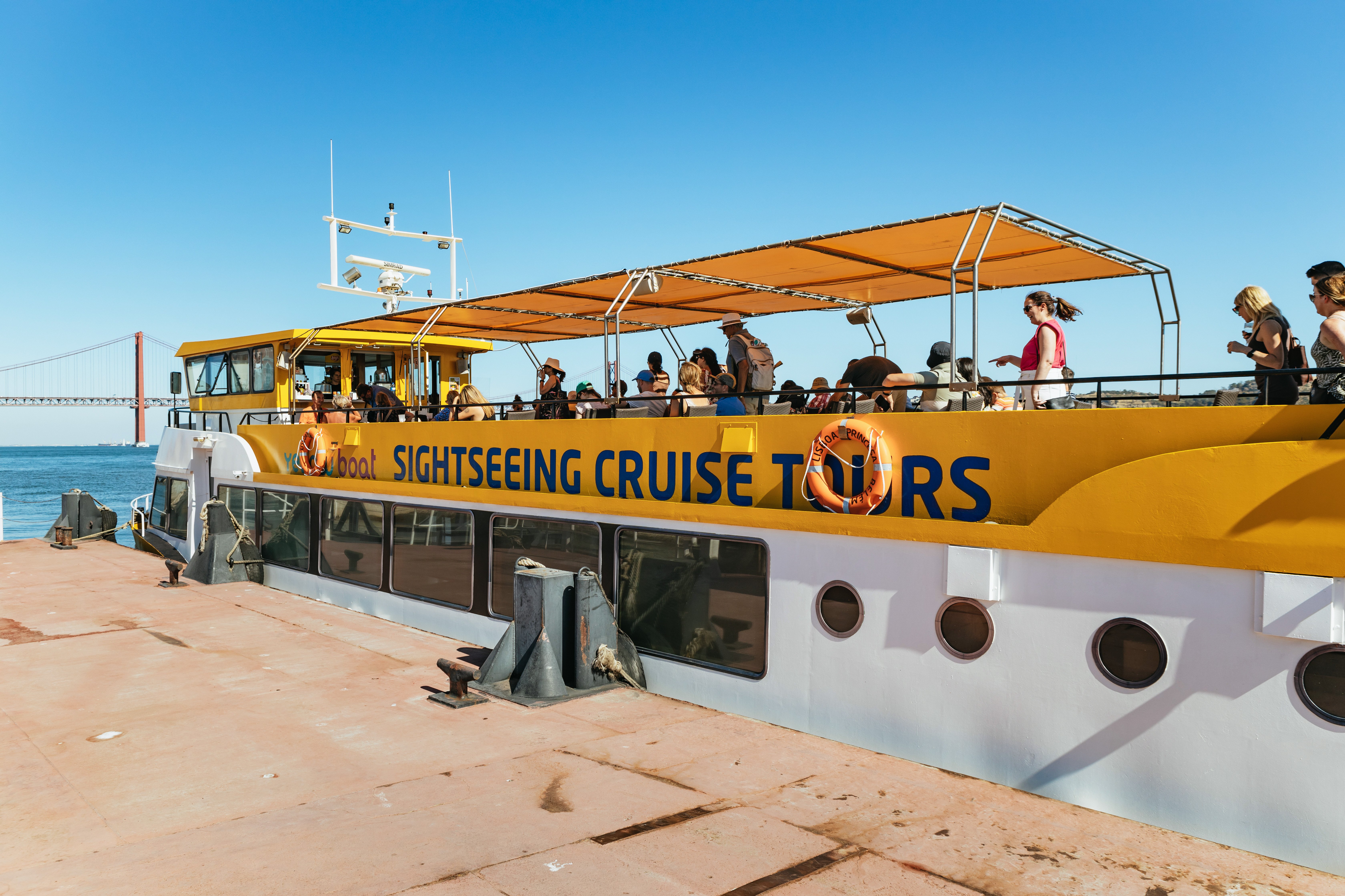 Lisbon 72/96-Hour Hop-On Hop-Off Bus, Tram & Boat Pass