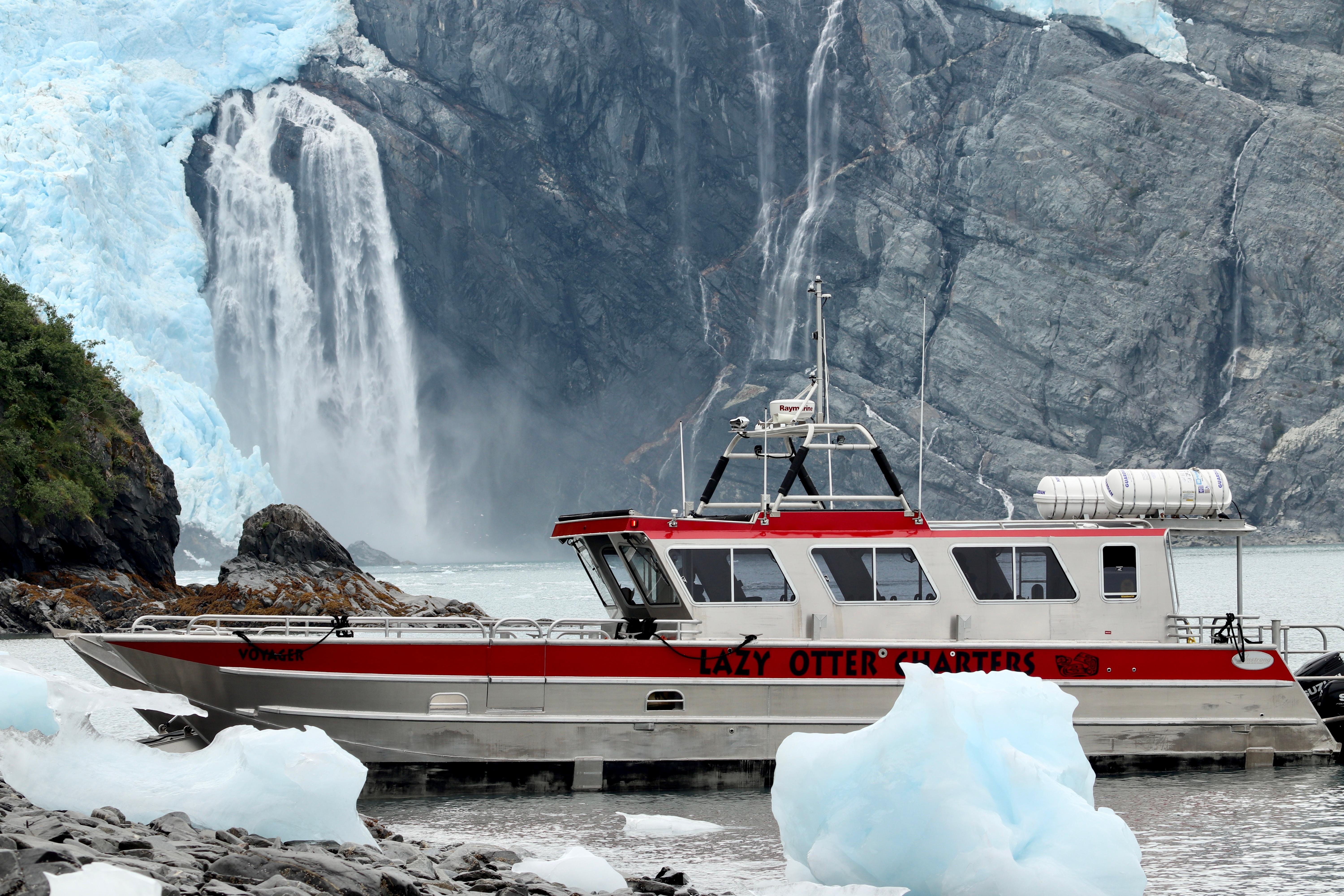 Prince William Sound Glacier & Wildlife Discovery Cruise