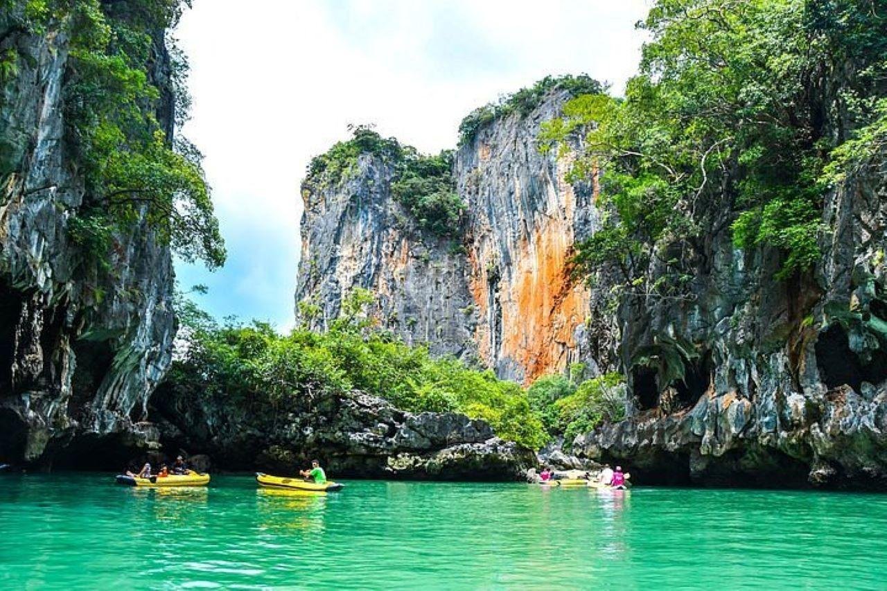 James Bond Island & Phang Nga Bay Speedboat Tour