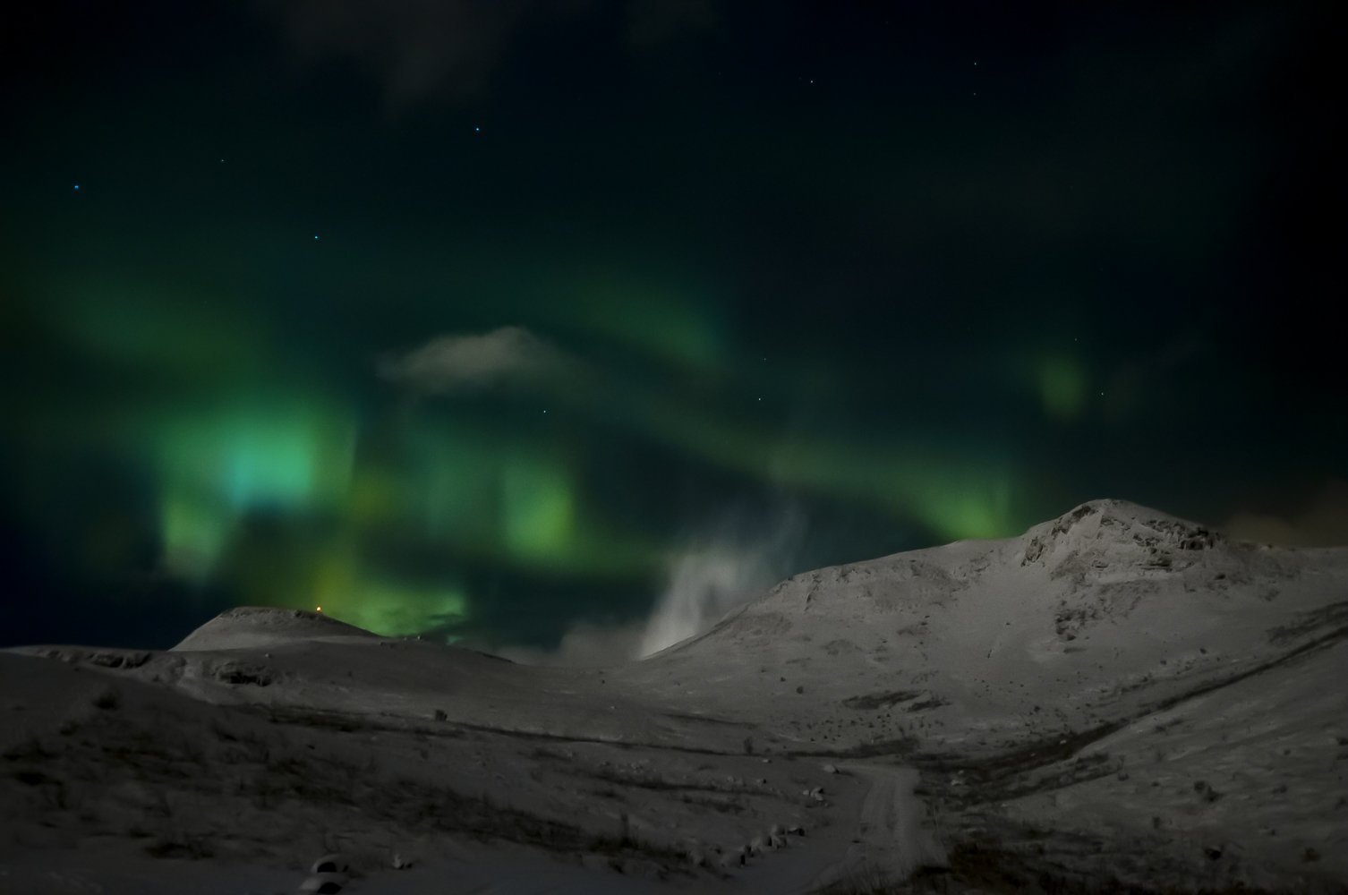 Reykjavik Northern Lights Minibus Hunt with Hot Cocoa