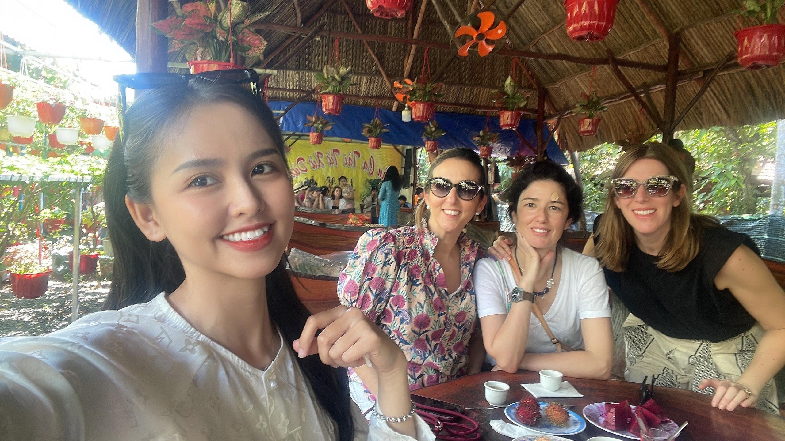 Mekong Delta VIP Day Tour from Ho Chi Minh City by Luxury Limousine
