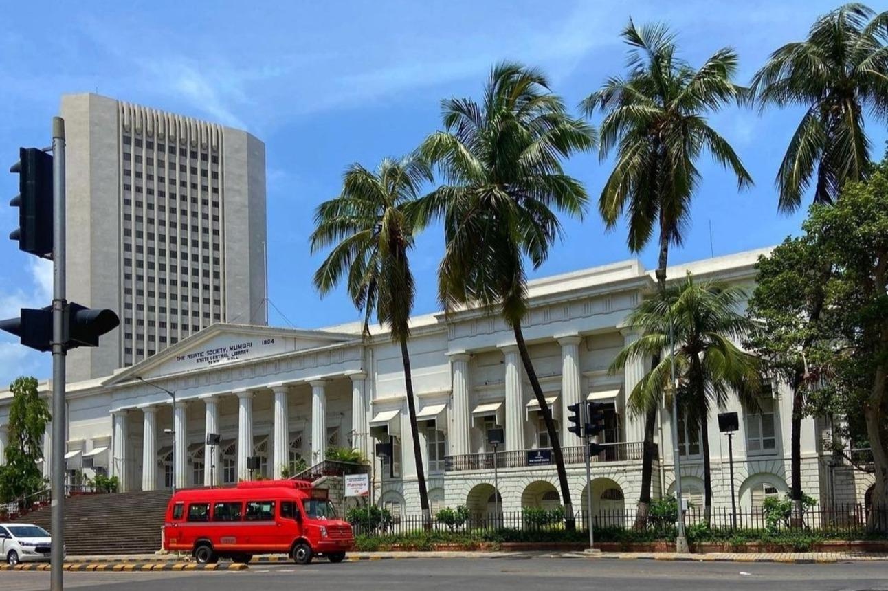 Mumbai Private Bollywood Studio & City Sightseeing Tour