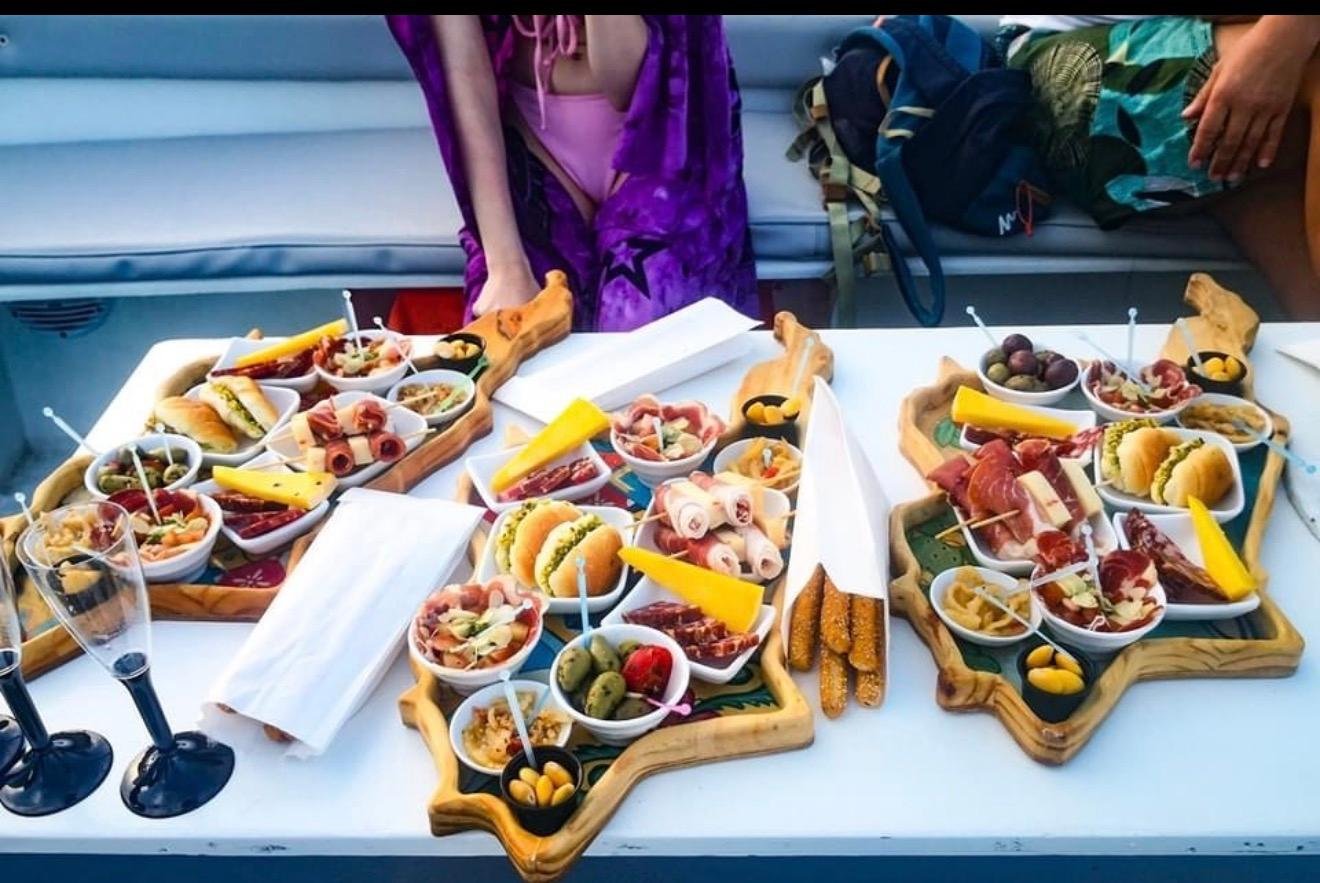 Ortigia Sunset Cruise with Sicilian Aperitif
