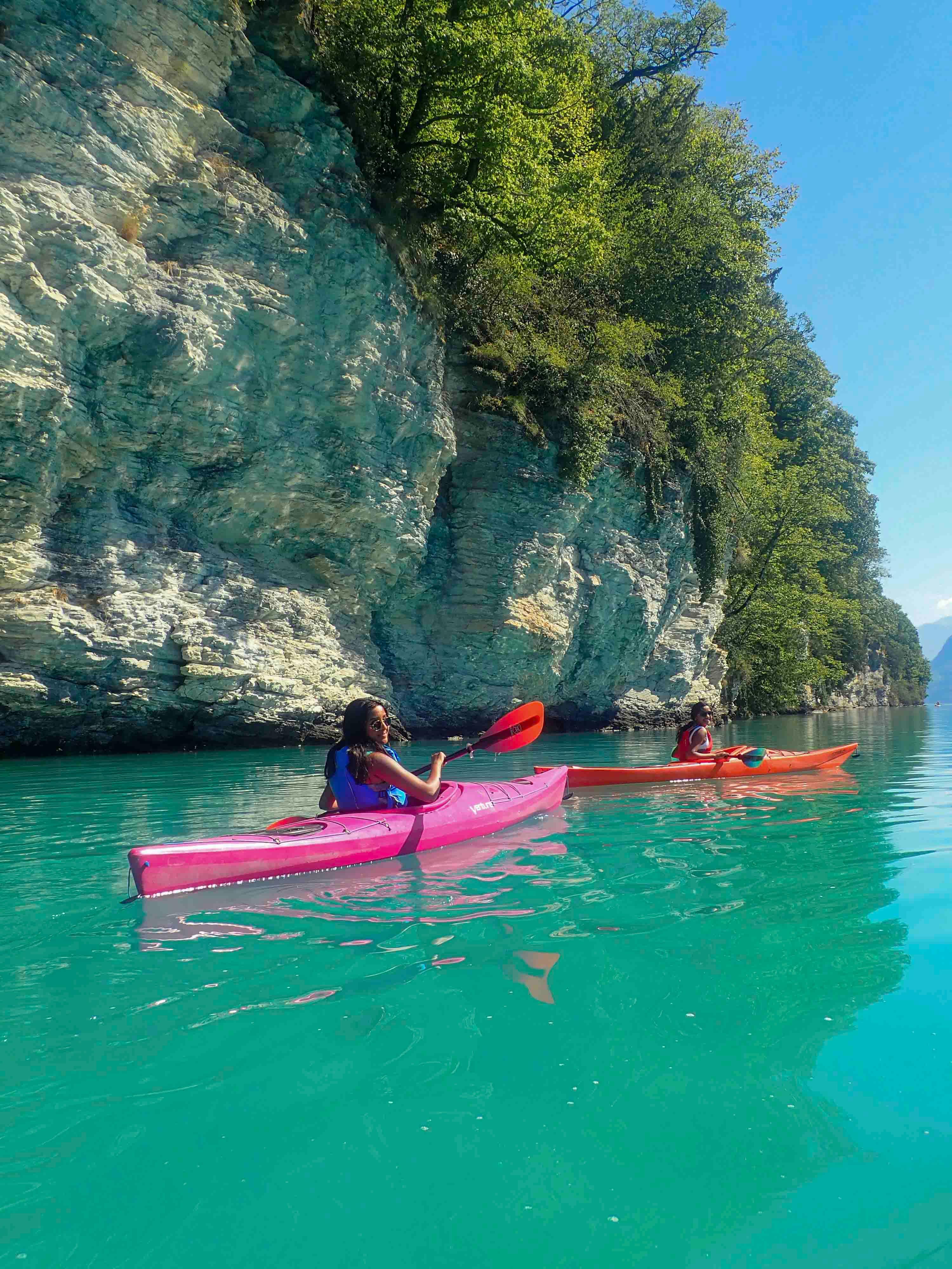 Interlaken: Guided Lake Brienz Turquoise Kayaking Tour