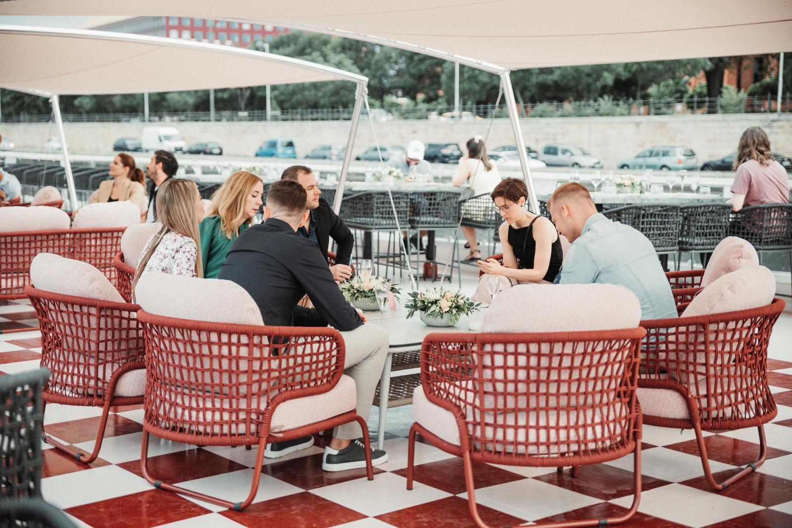 Budapest Dinner Cruise on the Danube — image 15