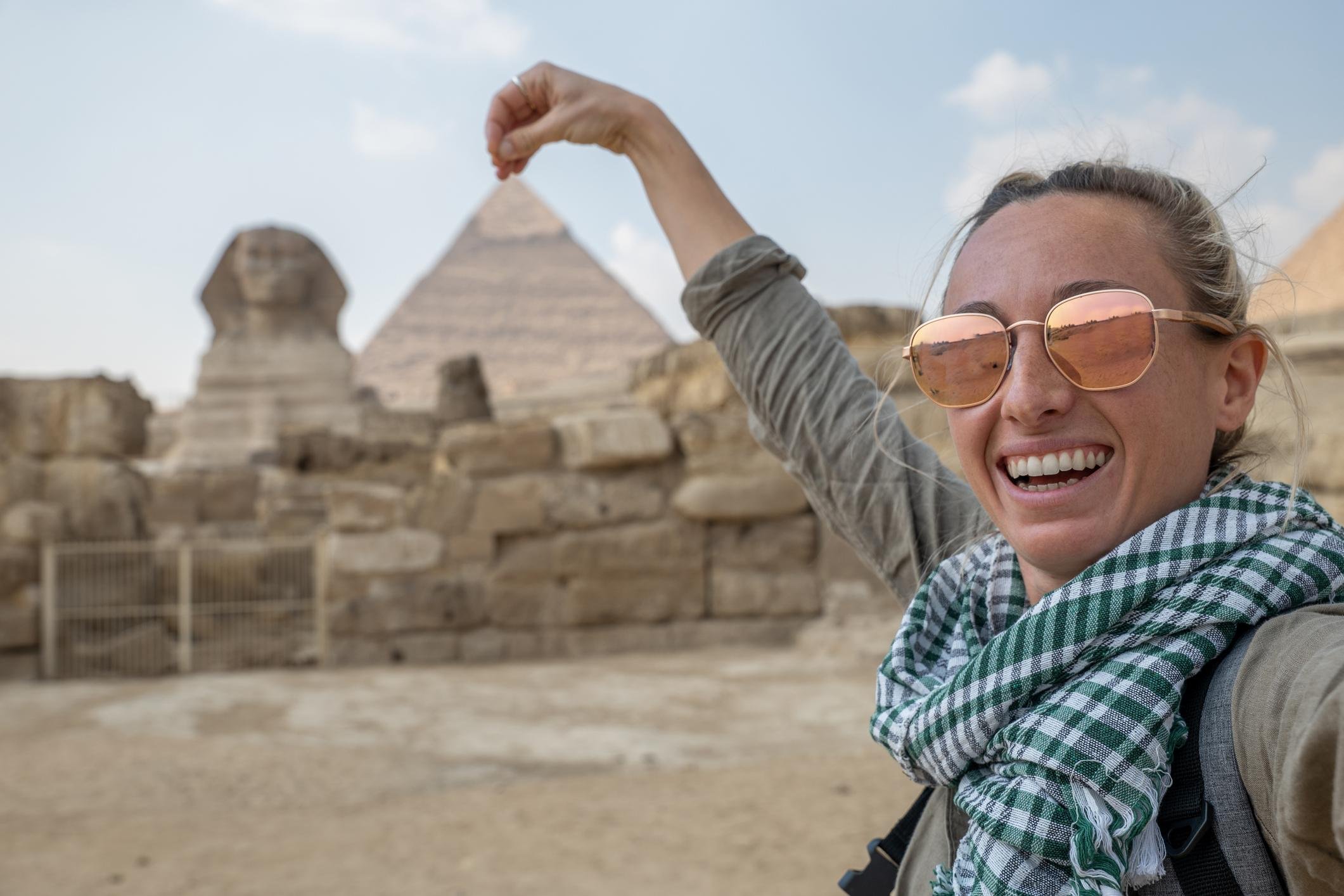 Cairo Overnight: Pyramids, Museum & Nile from Hurghada