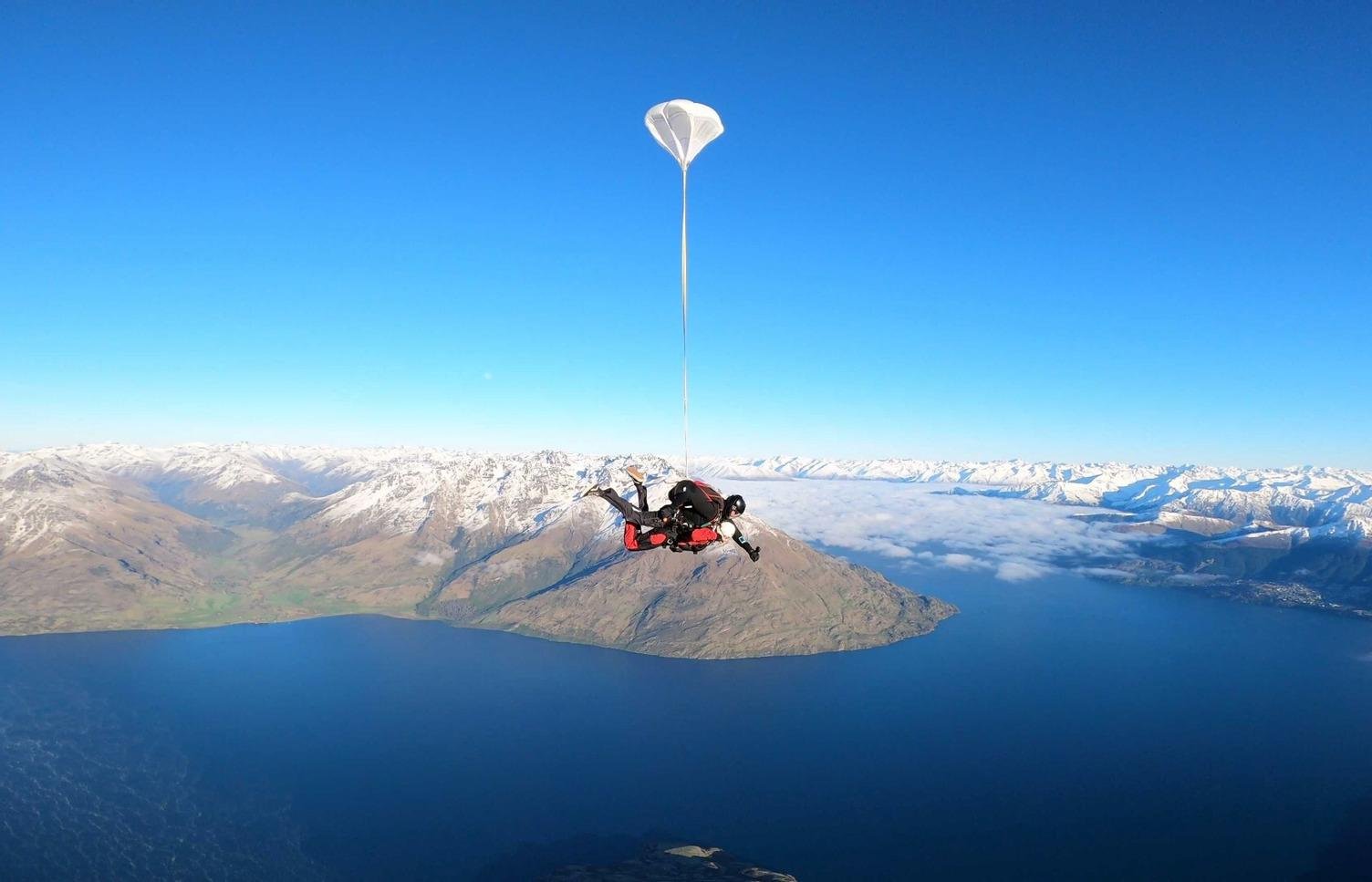 Queenstown: Tandem Skydive Experience
