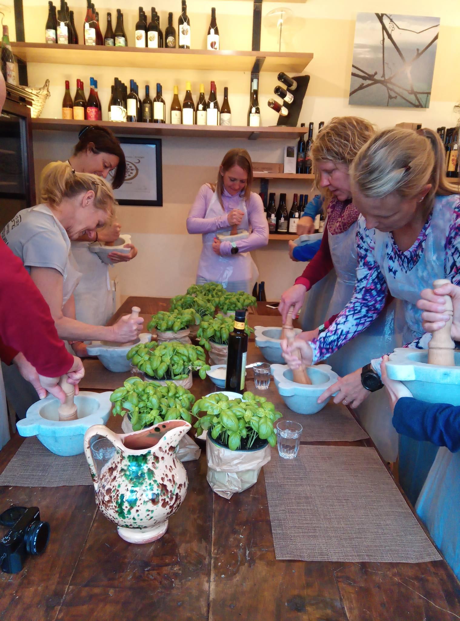 Traditional Pesto Workshop with Wine in Manarola