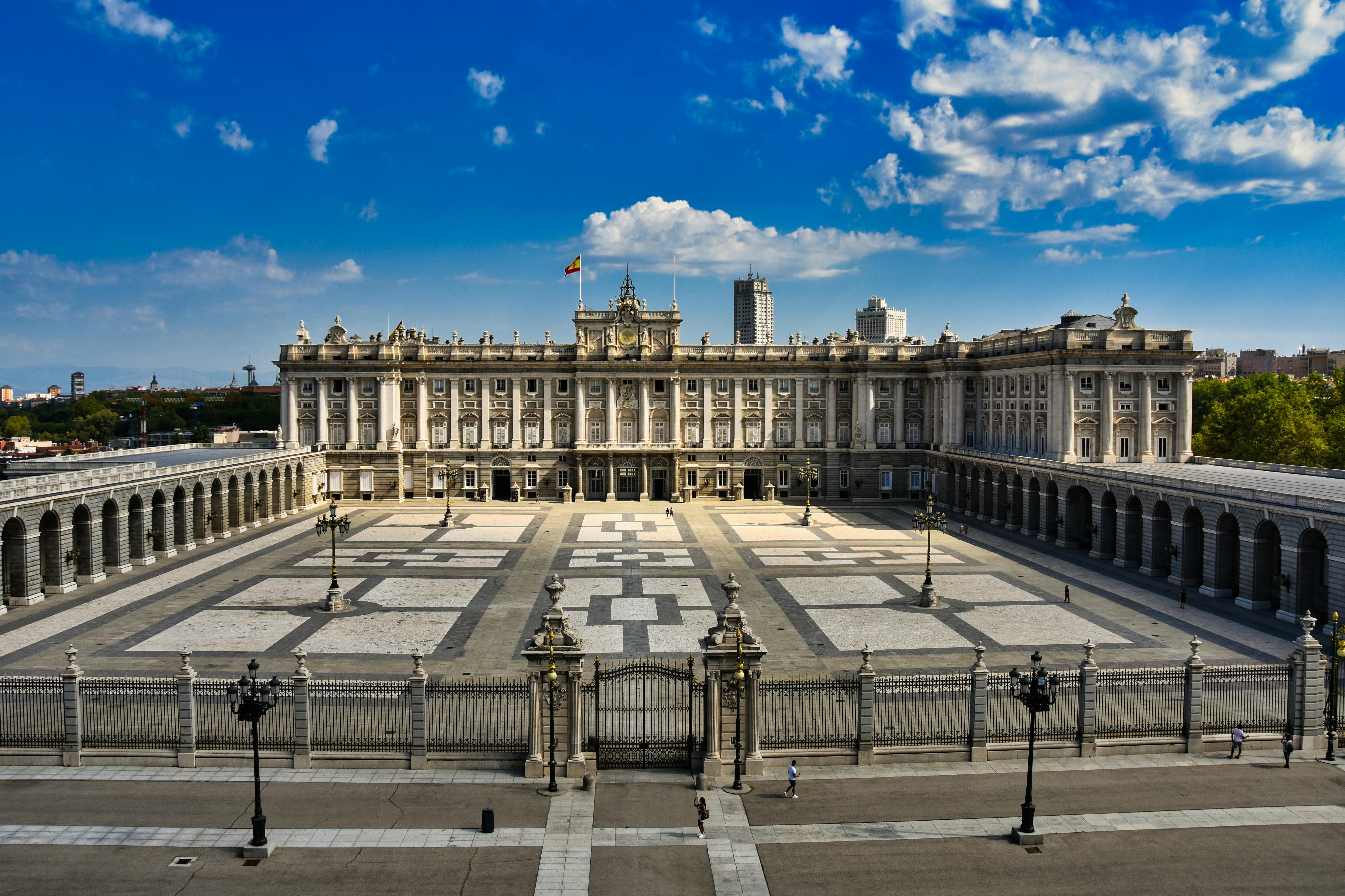 Royal Palace of Madrid Guided Tour with Skip-the-Line Entry