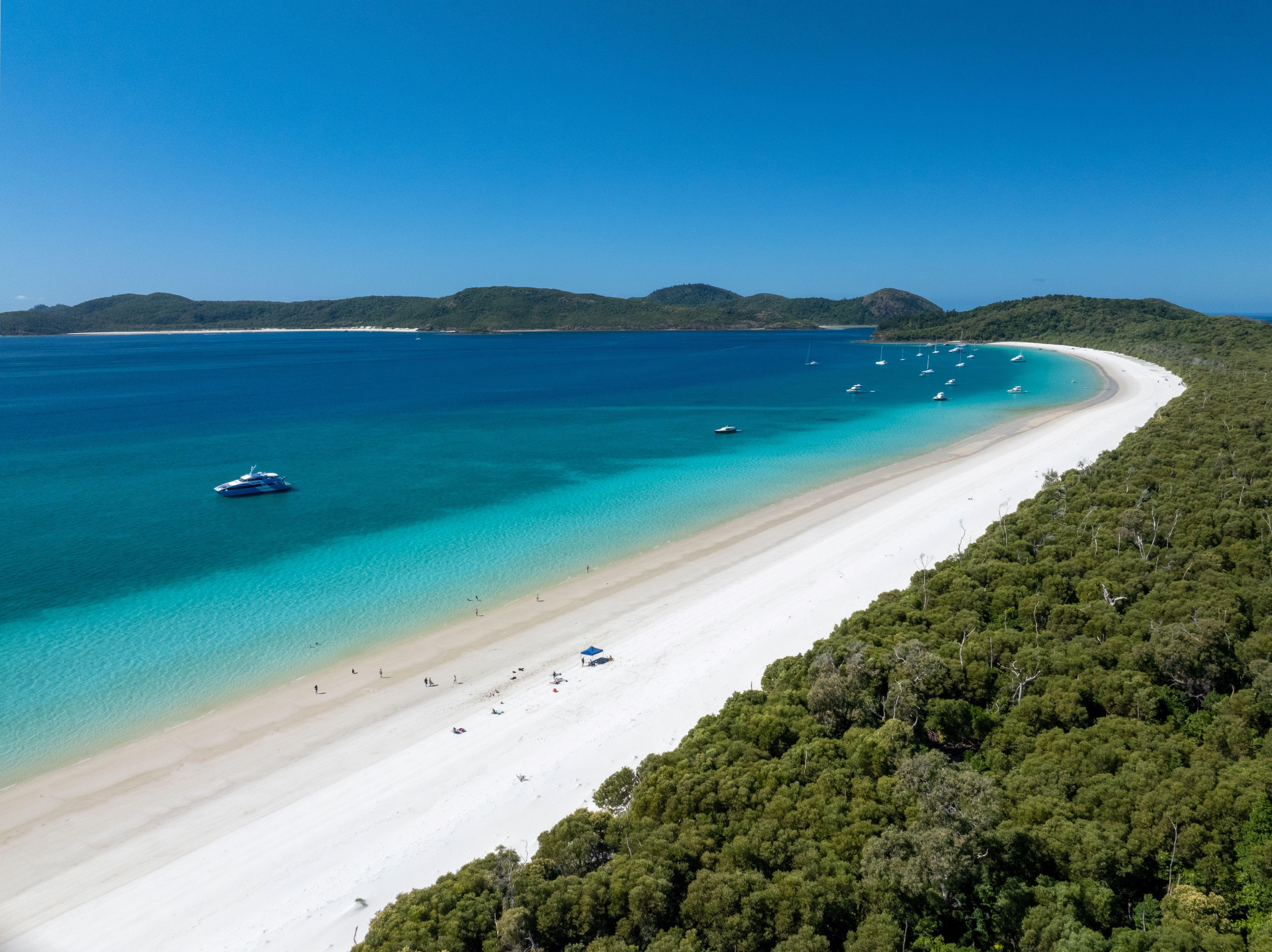 Whitehaven Beach & Hill Inlet Lookout Full-Day Catamaran Cruise