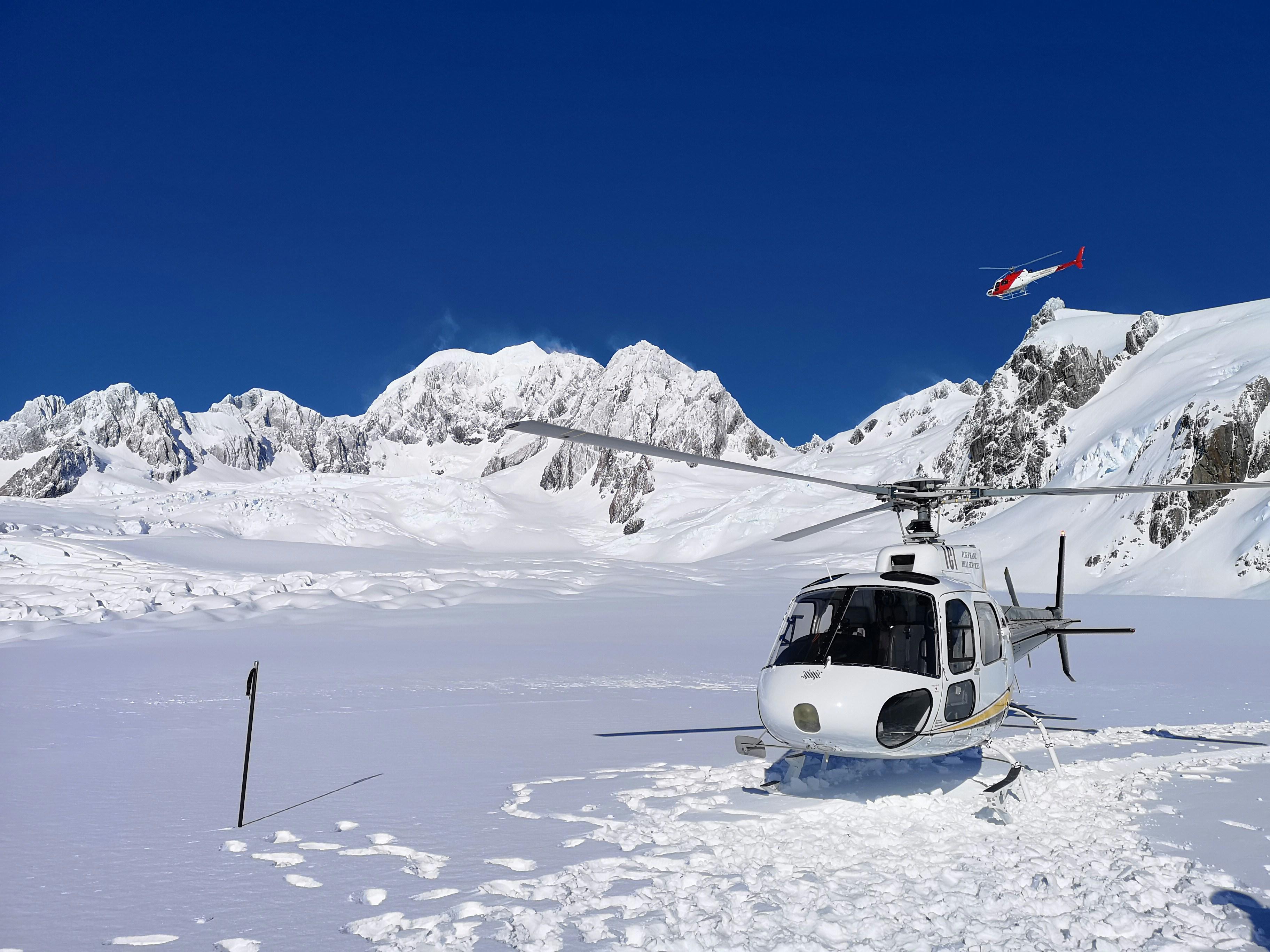 Everest Base Camp Helicopter Expedition with Breakfast