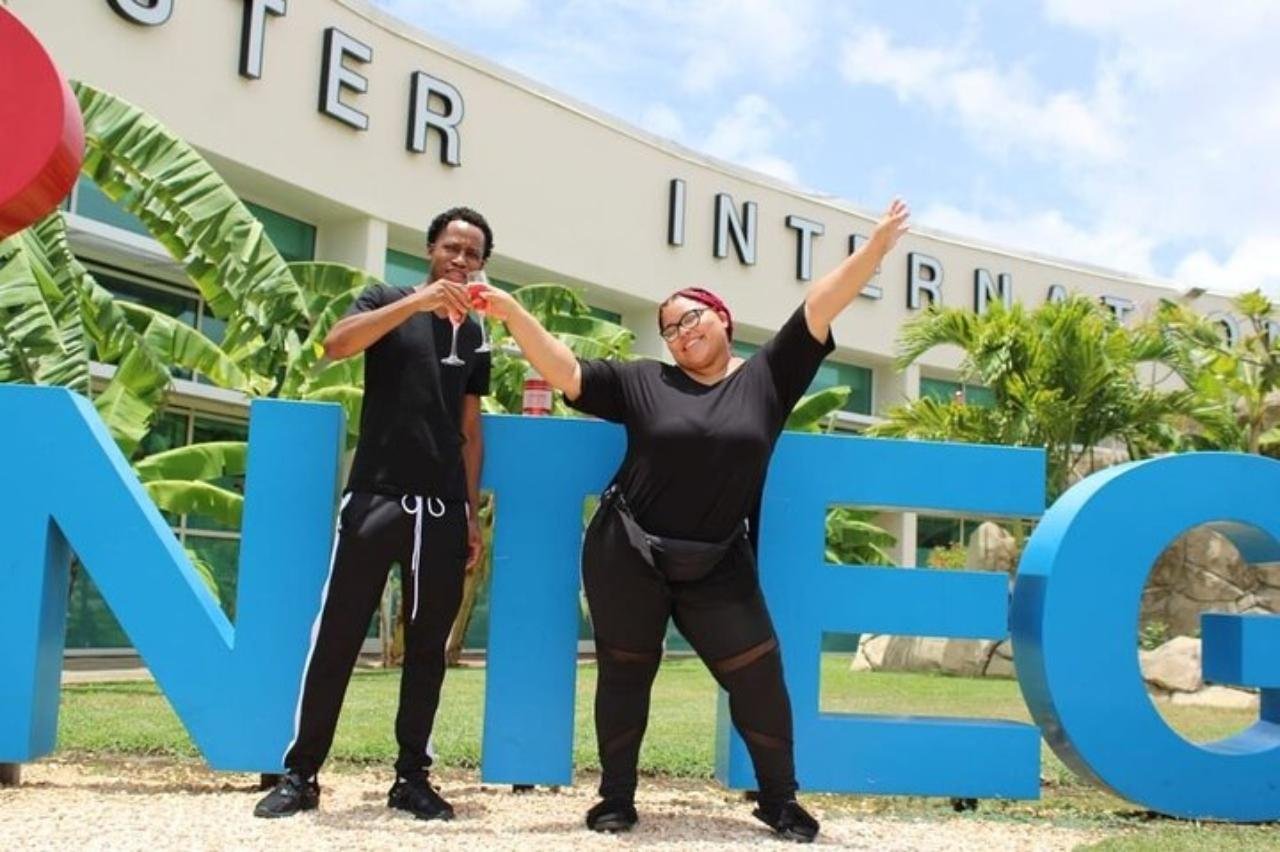Private Montego Bay Airport to Ocho Rios Transfer