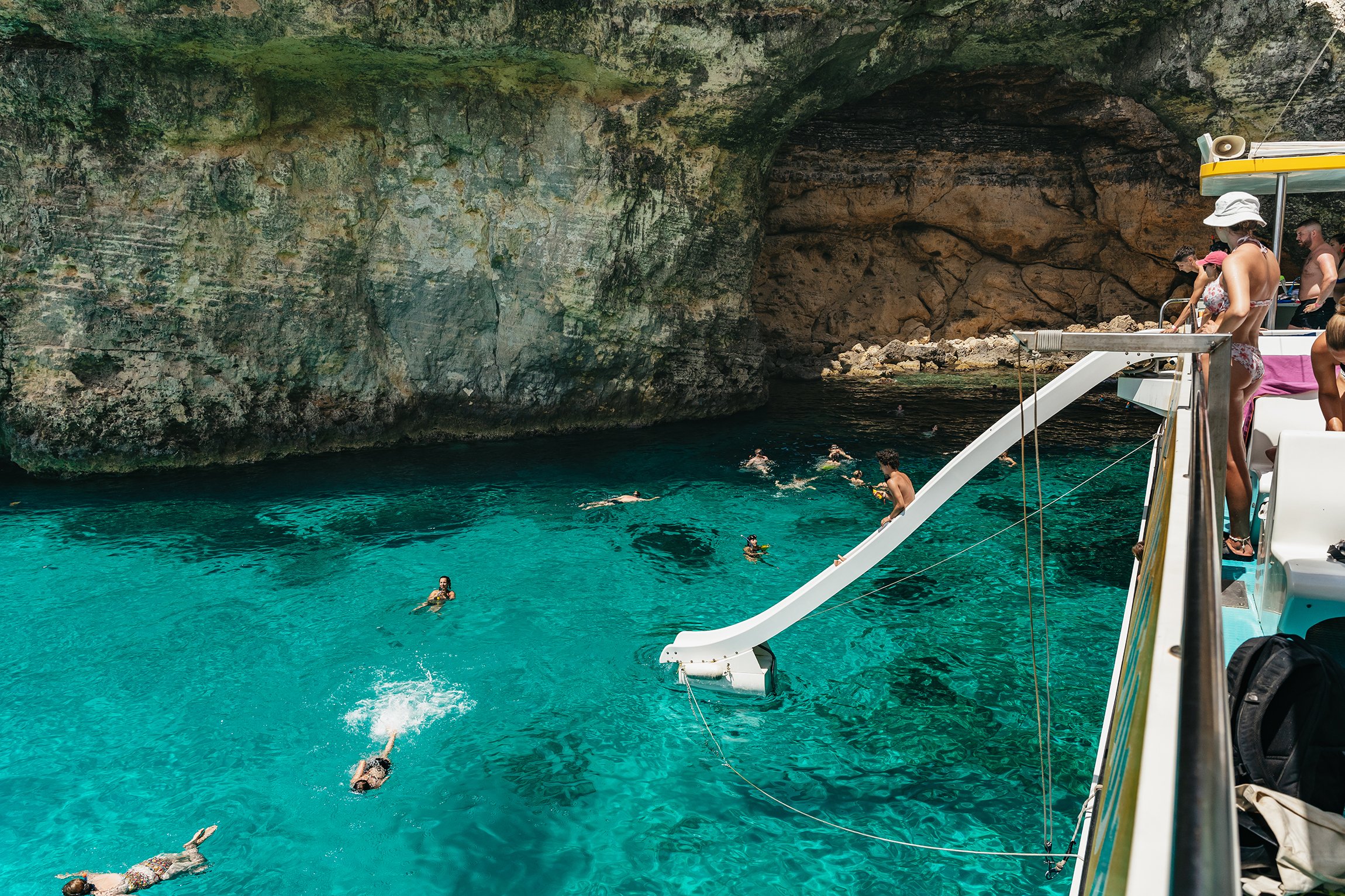 Comino Catamaran Cruise: Blue Lagoon & Crystal Lagoon