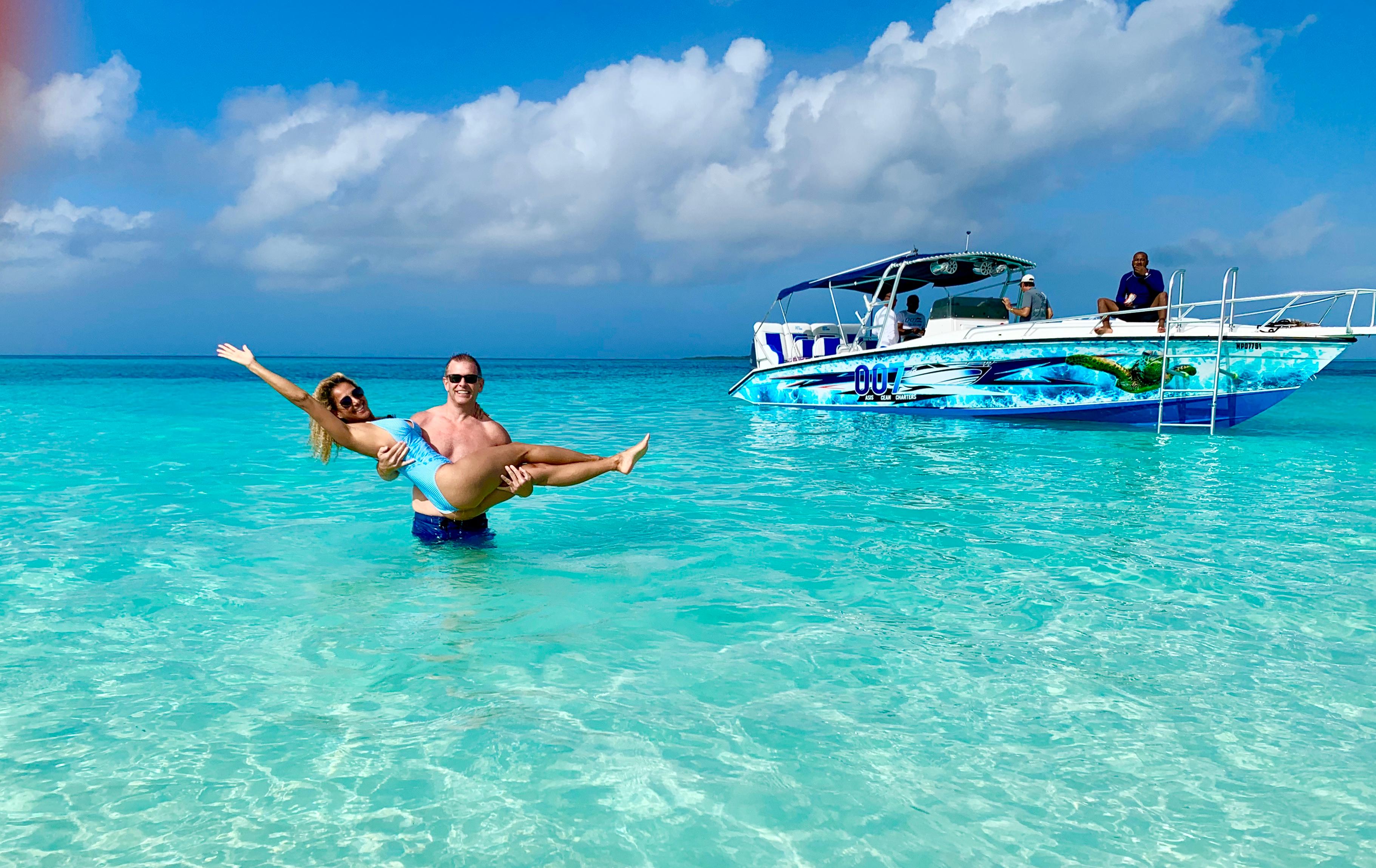 Nassau Powerboat Adventure: Snorkeling, Green Cay Turtles & Private Beach Club