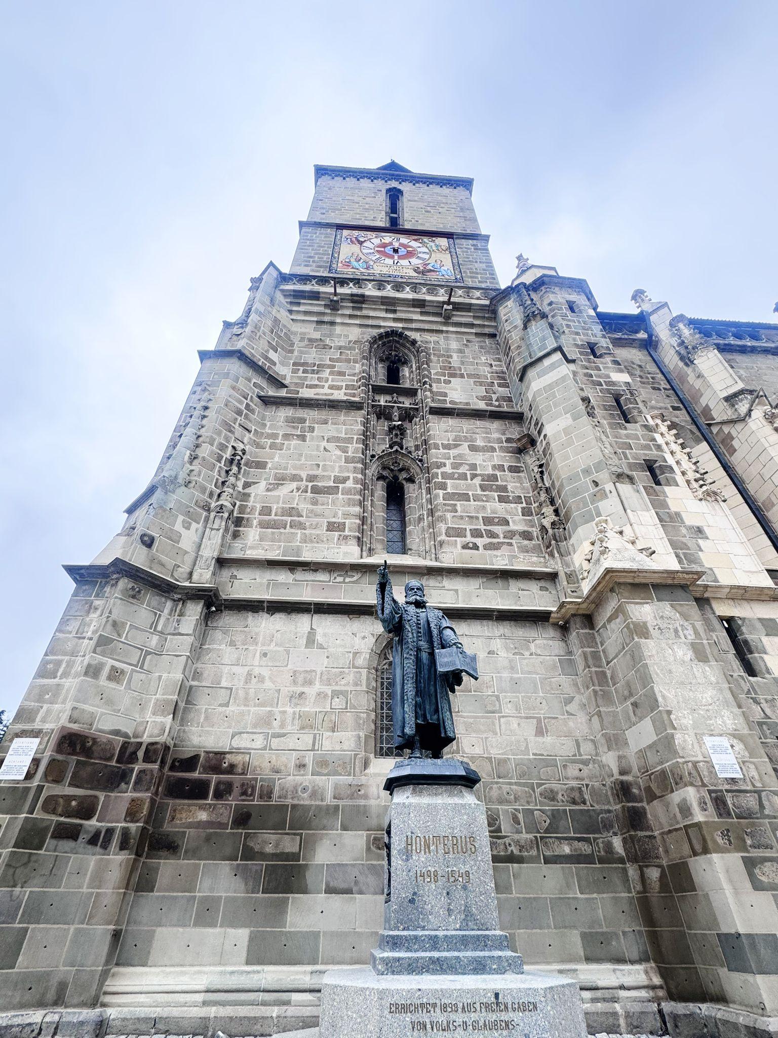 Transylvanian Highlights: Peles, Bran & Brasov Day Trip