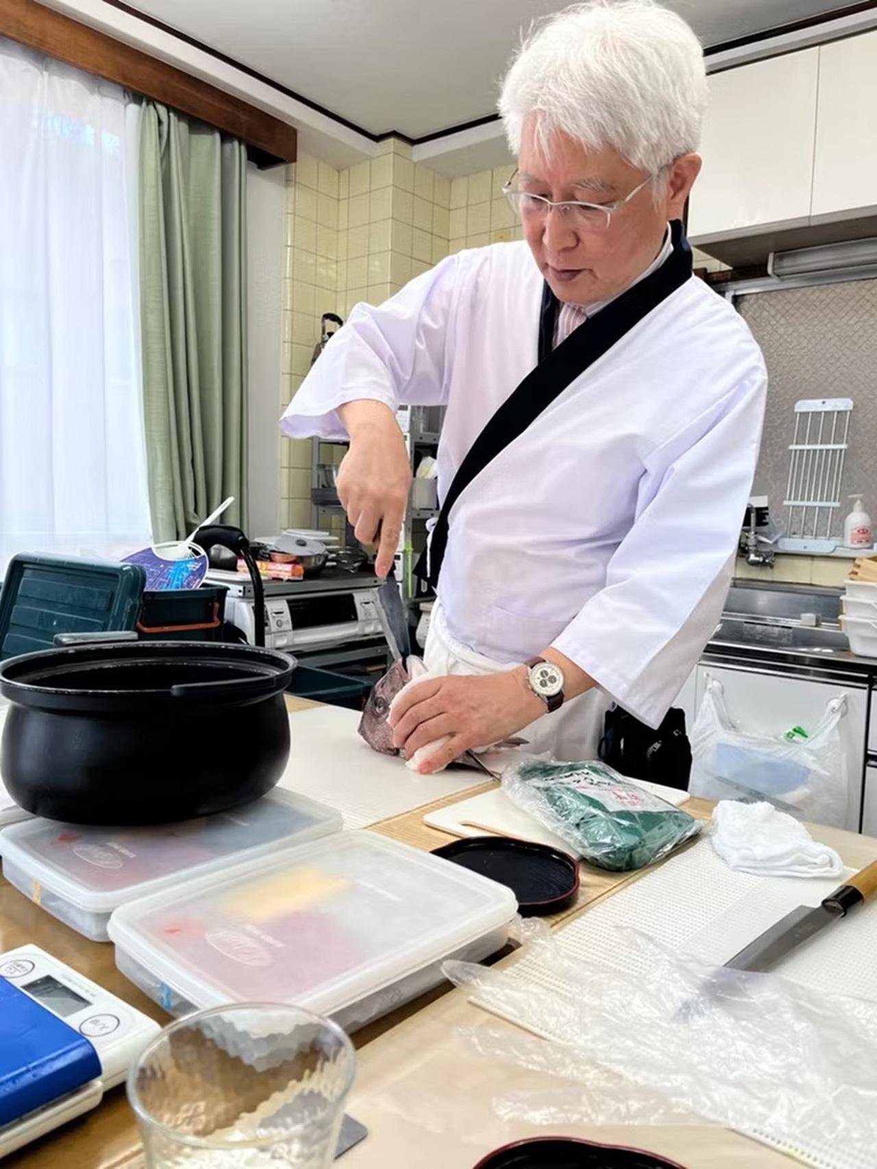 Toyosu Market Visit & Hands-On Sushi Workshop