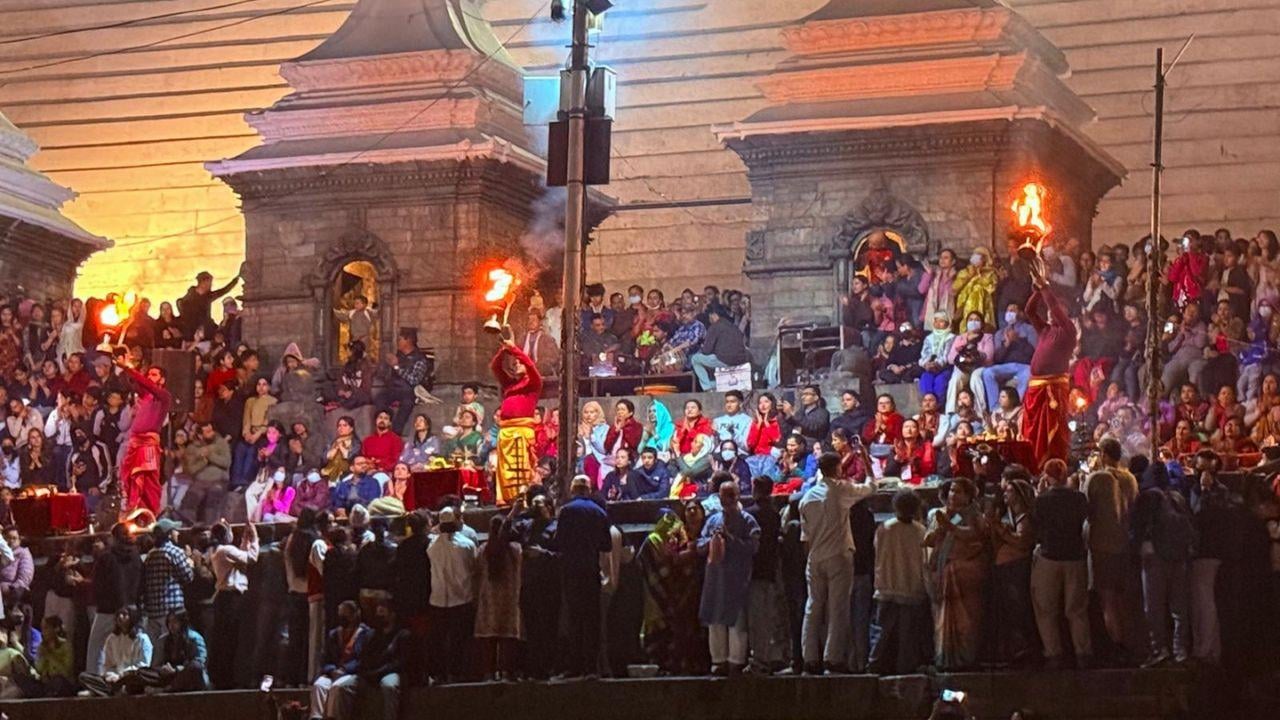 Kathmandu Pashupatinath Twilight Walk & Sacred Arati Ceremony