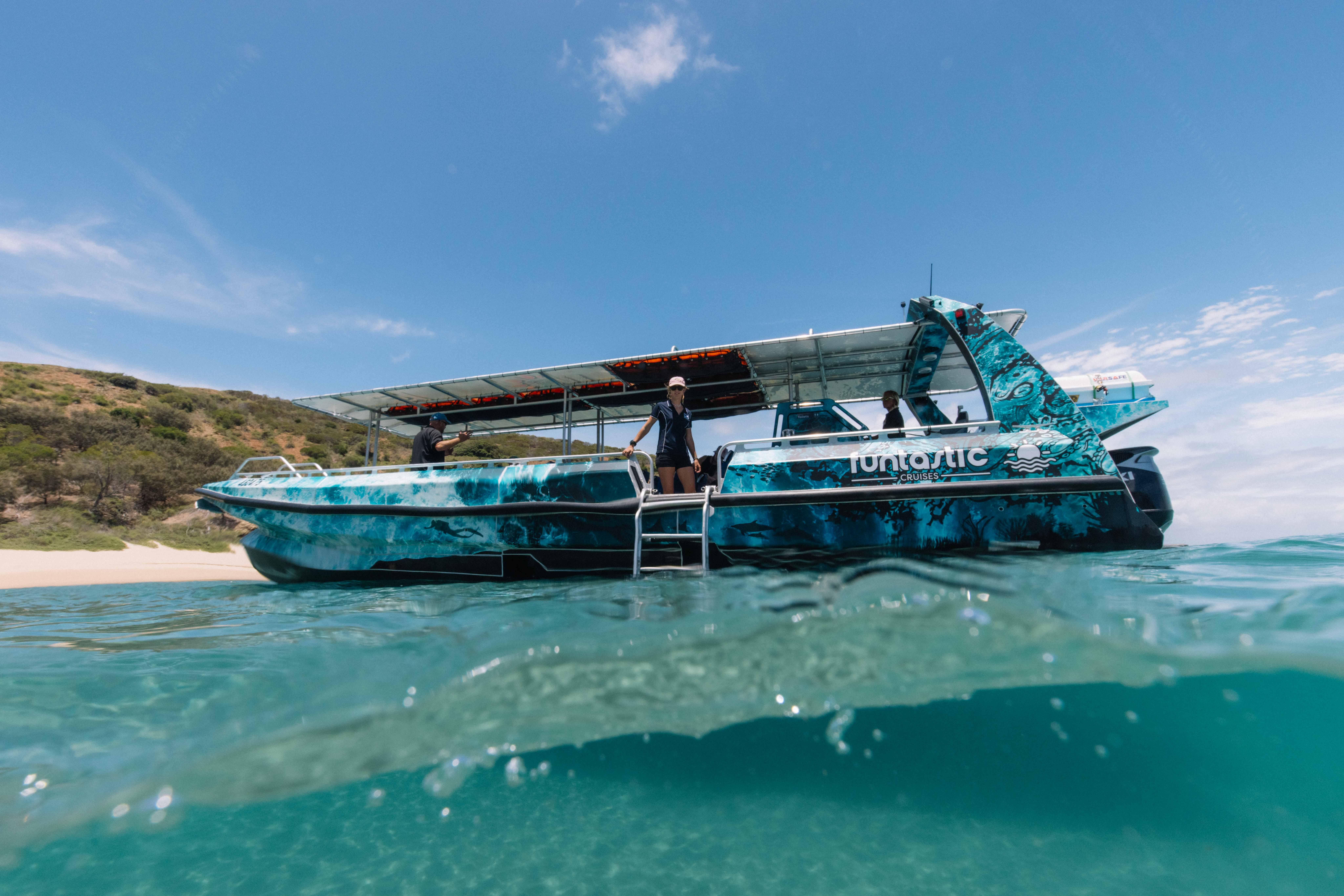Great Keppel Island Snorkel & Beach Picnic by Fast Boat