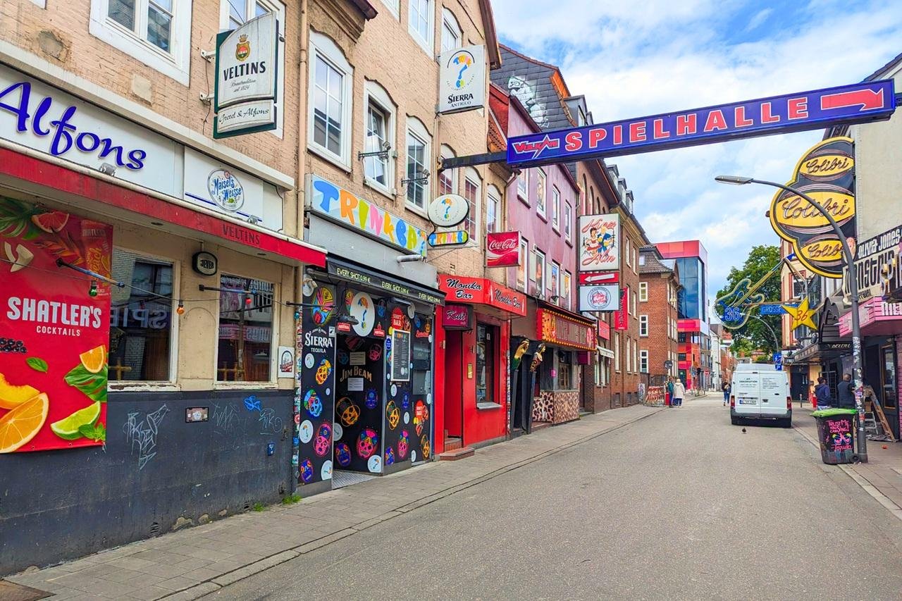 Hamburg: Reeperbahn & St. Pauli bei Tag