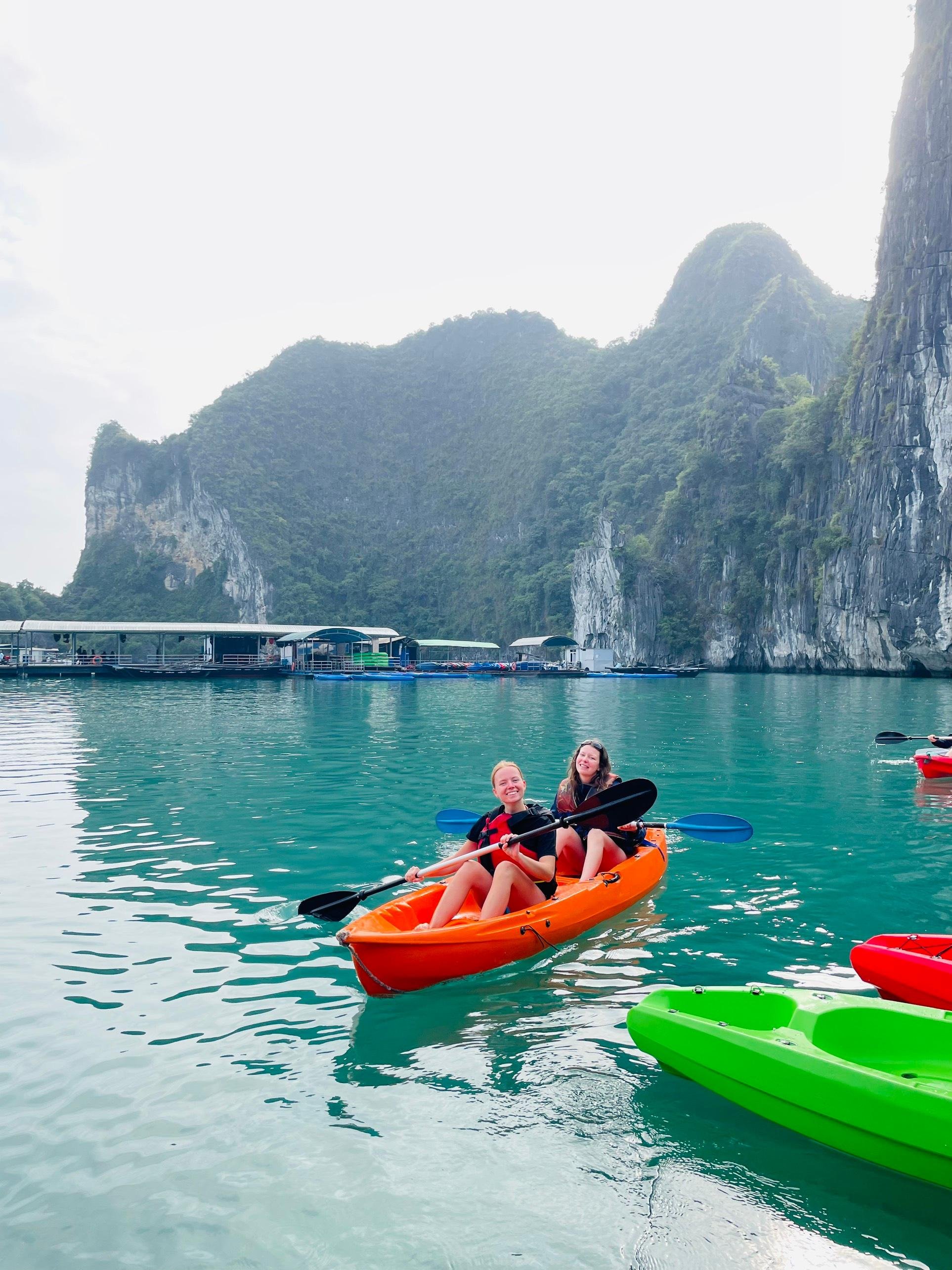 Ha Long Bay 2-Day Overnight Boat Cruise from Hanoi
