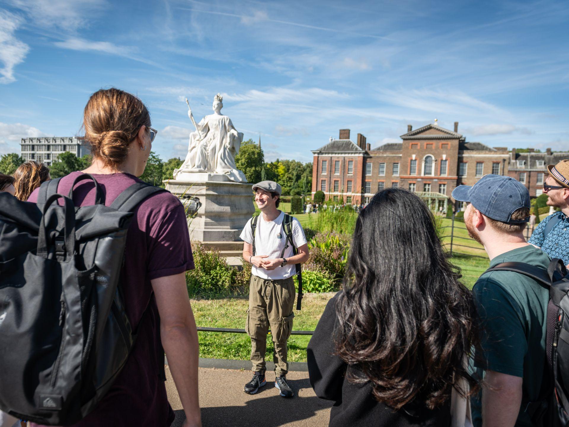 Westminster Walking Tour with Kensington Palace Entry