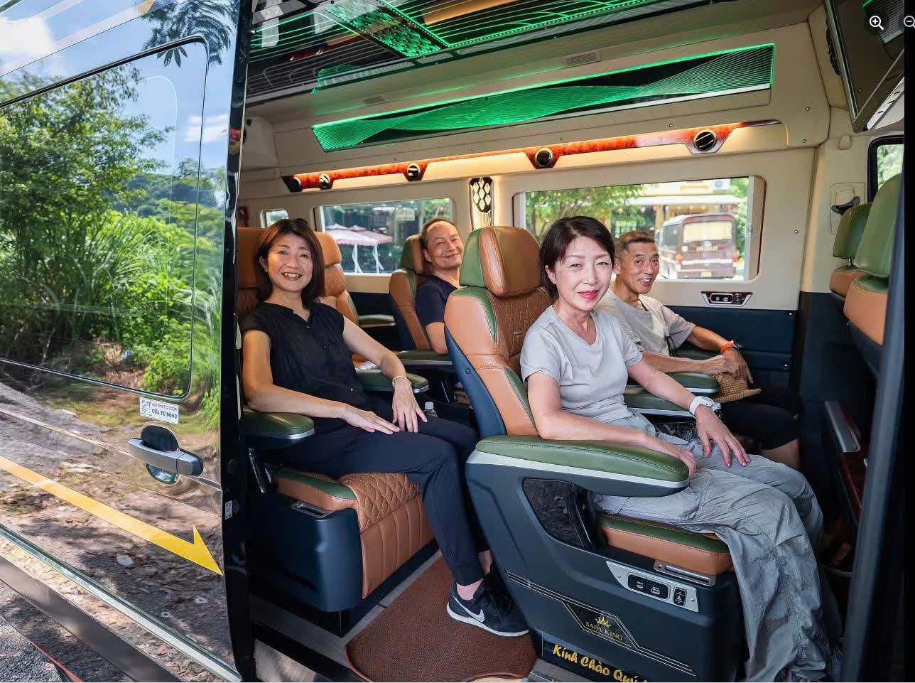 Mekong Delta VIP Day Tour from Ho Chi Minh City by Luxury Limousine