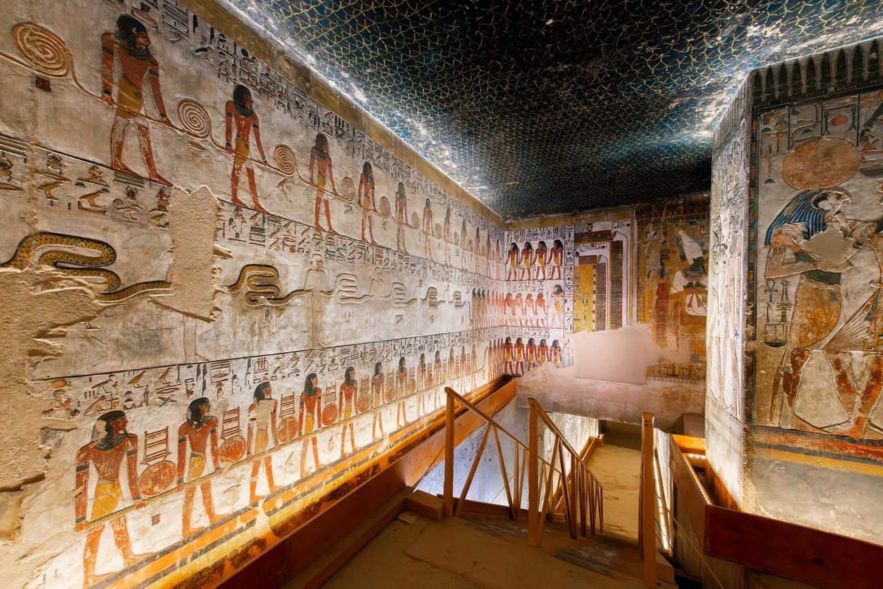 Hurghada to Luxor: Valley of the Kings & Tutankhamun's Tomb Day Tour