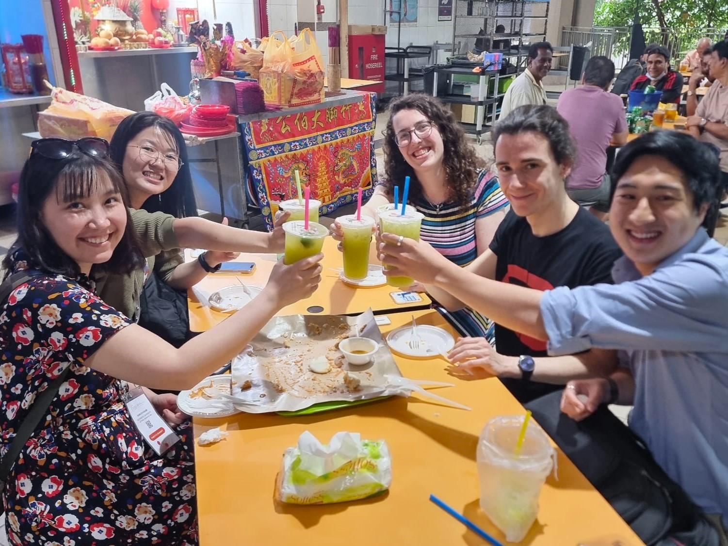 Chinatown Hawker Food Tour with 8 Tastings