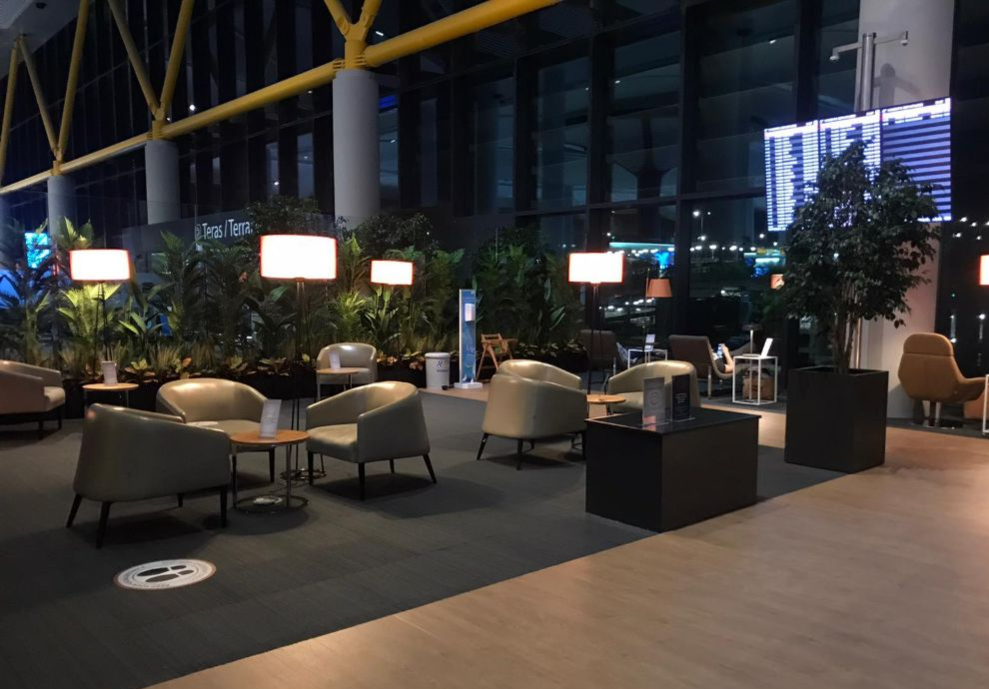 Istanbul Airport: Premium IGA Lounge Access