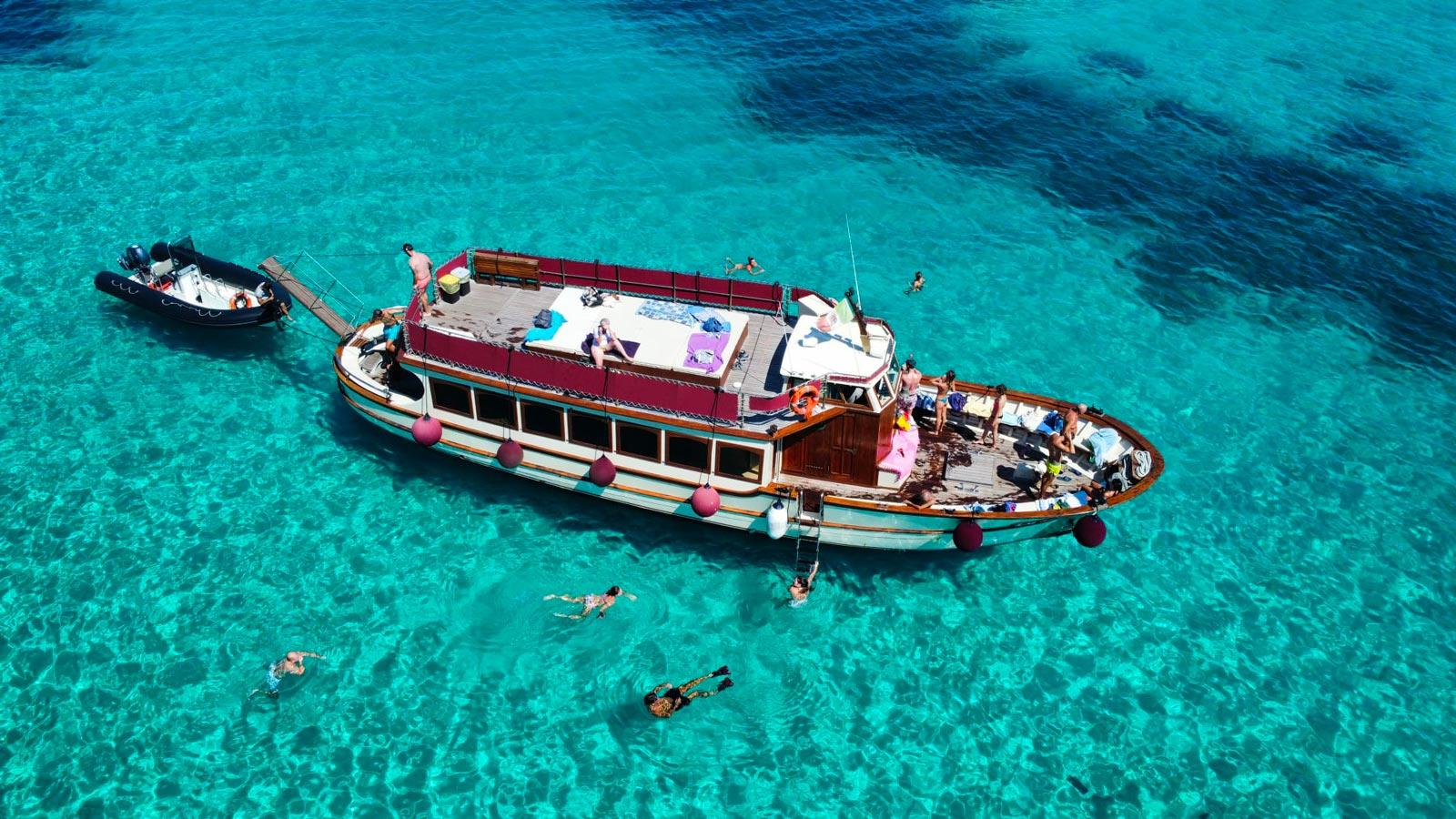 La Maddalena Archipelago Vintage Boat Excursion