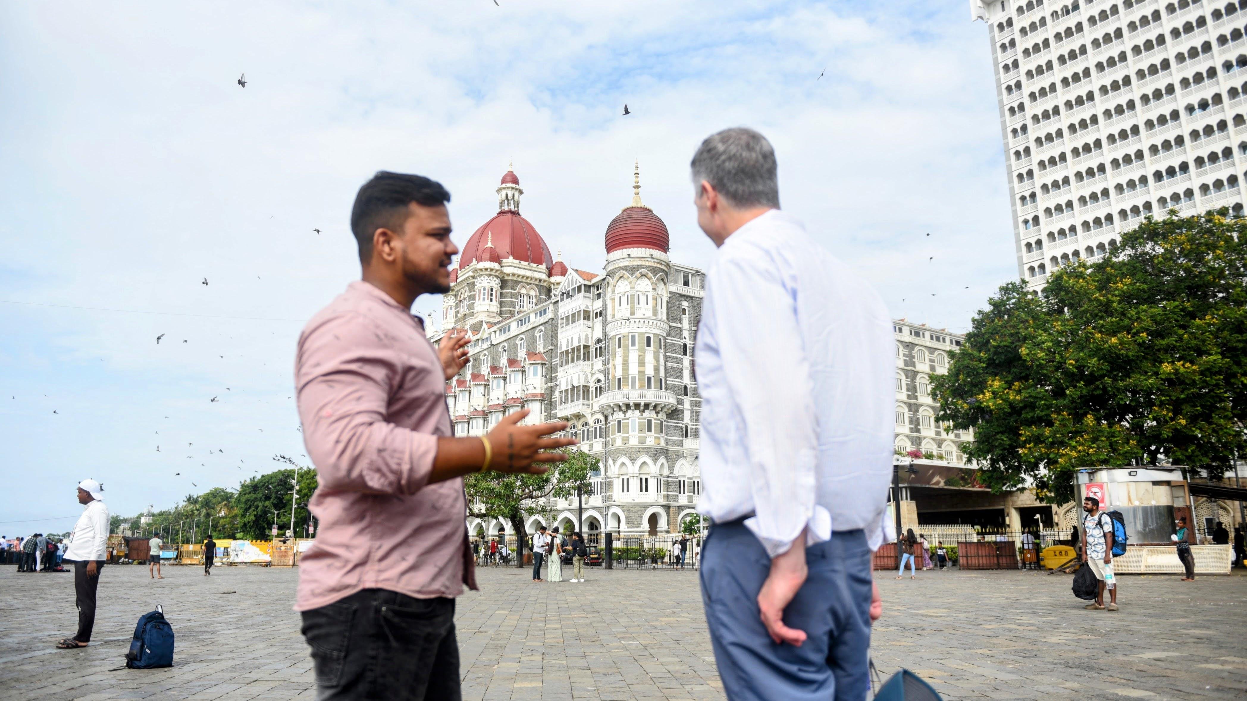 Private Mumbai Highlights & Dharavi Insight Tour