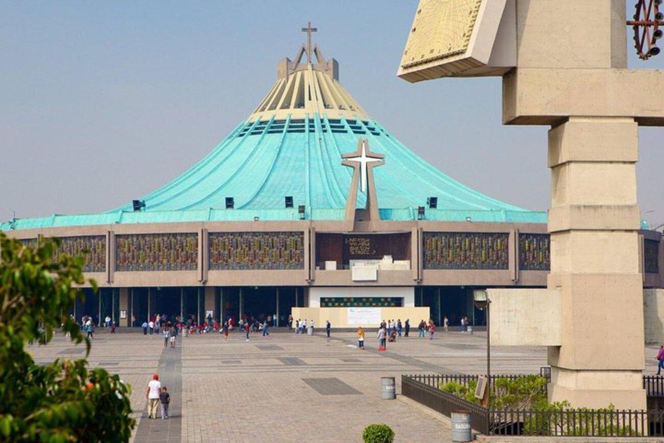 Teotihuacan, Tlatelolco & Guadalupe Shrine Full-Day Tour