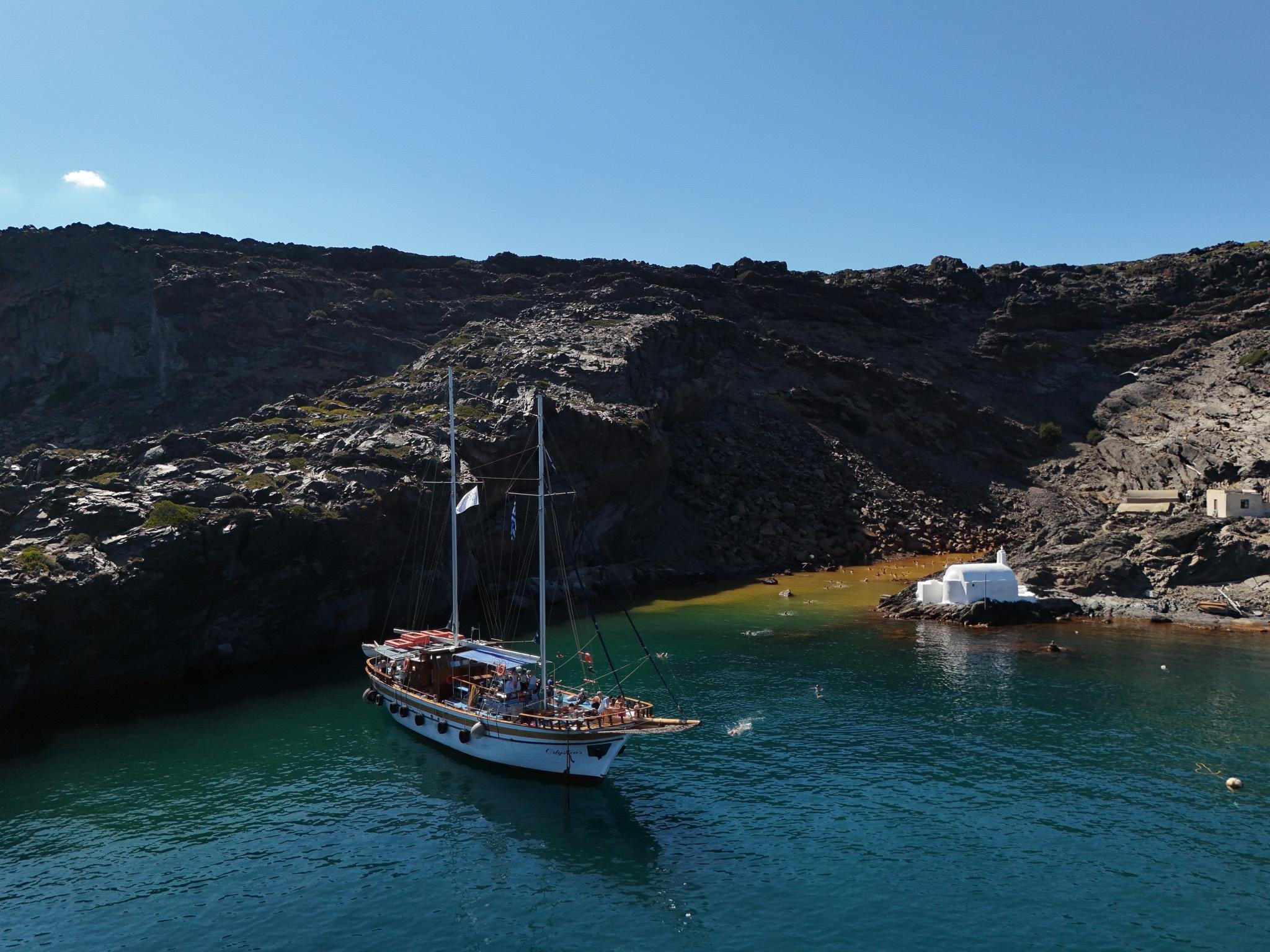 Santorini Volcano & Hot Springs Boat Excursion