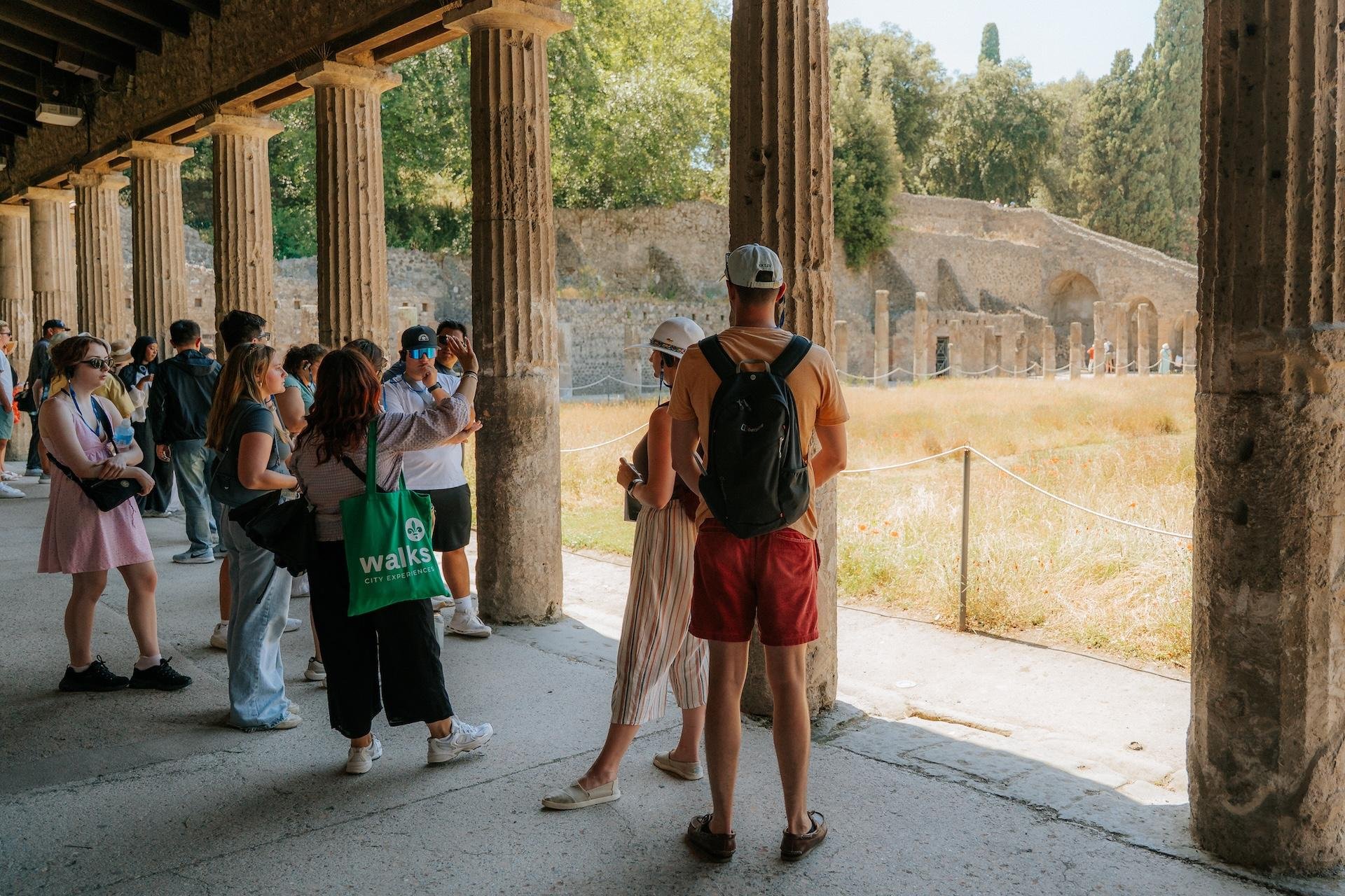 Rome to Pompeii & Amalfi Coast Day Trip