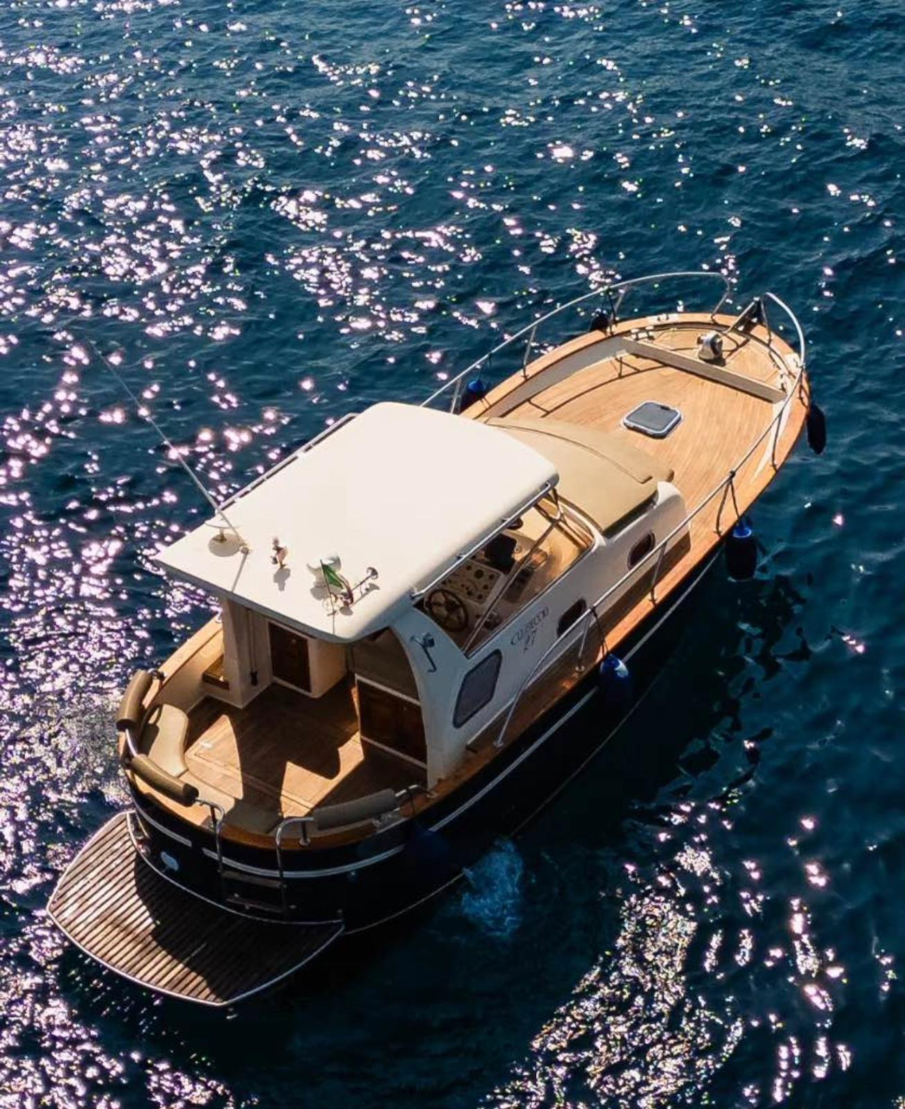 Monopoli to Polignano Coastline Gozzo Boat Tour with Aperitif