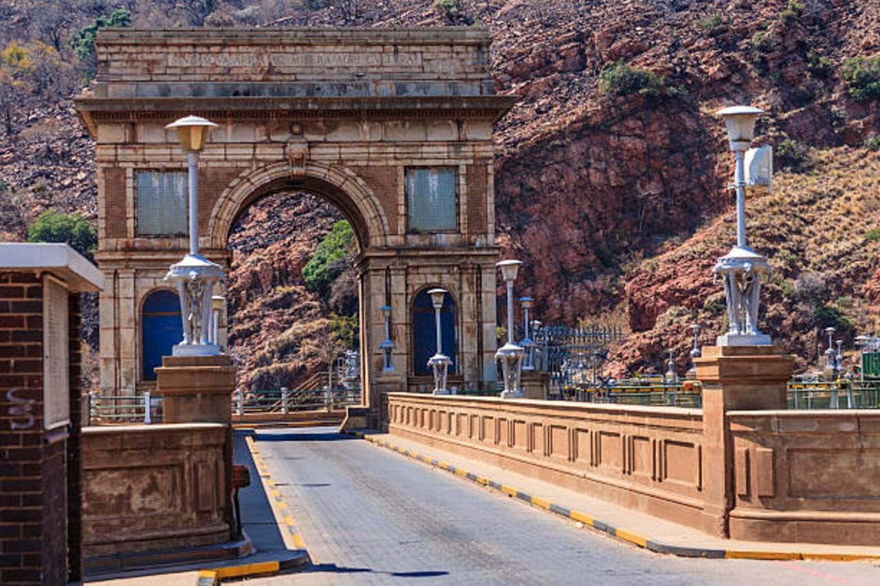 Hartbeespoort Dam & Magaliesberg Mountains Private Day Tour