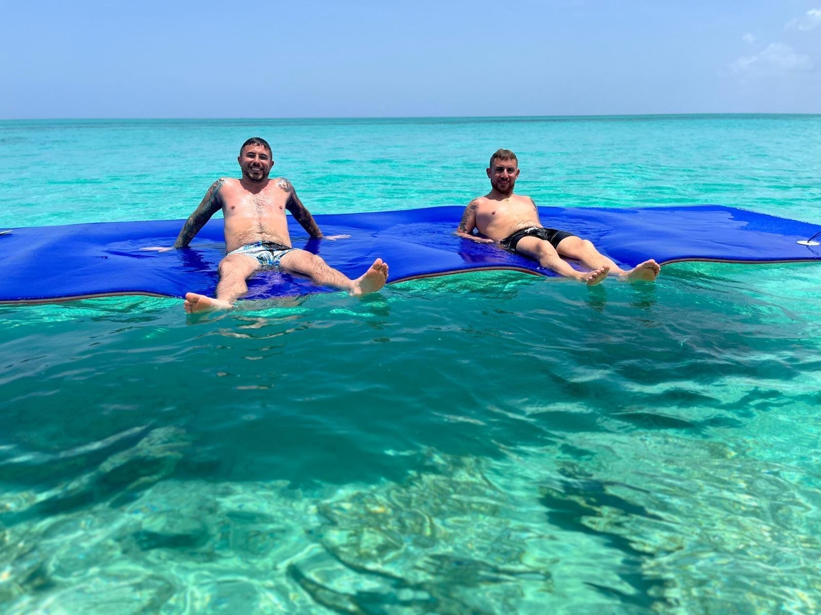 Nassau Powerboat Adventure: Snorkeling, Green Cay Turtles & Private Beach Club