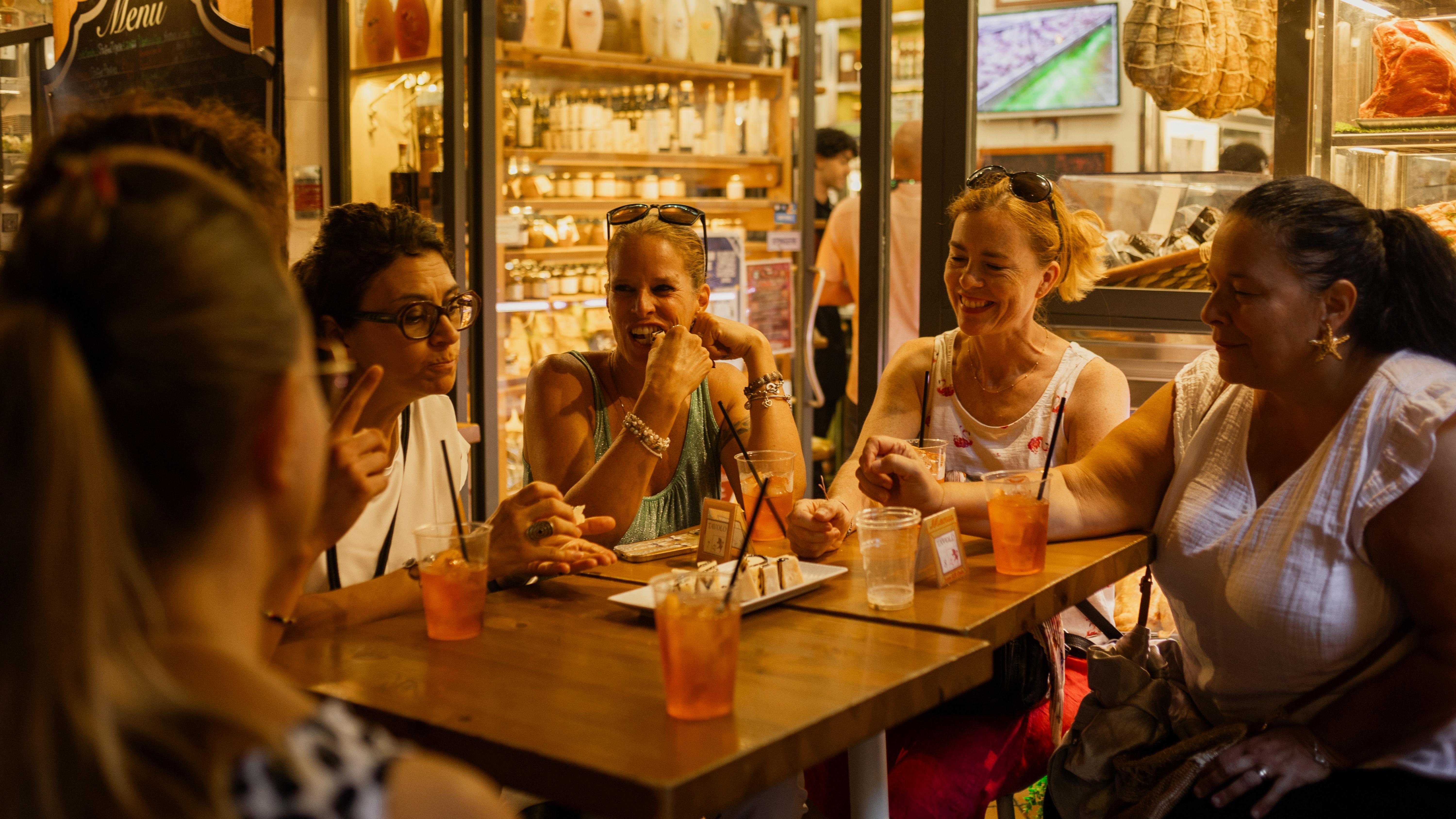 Bologna: Dinner, Wine & Tastings Walking Tour