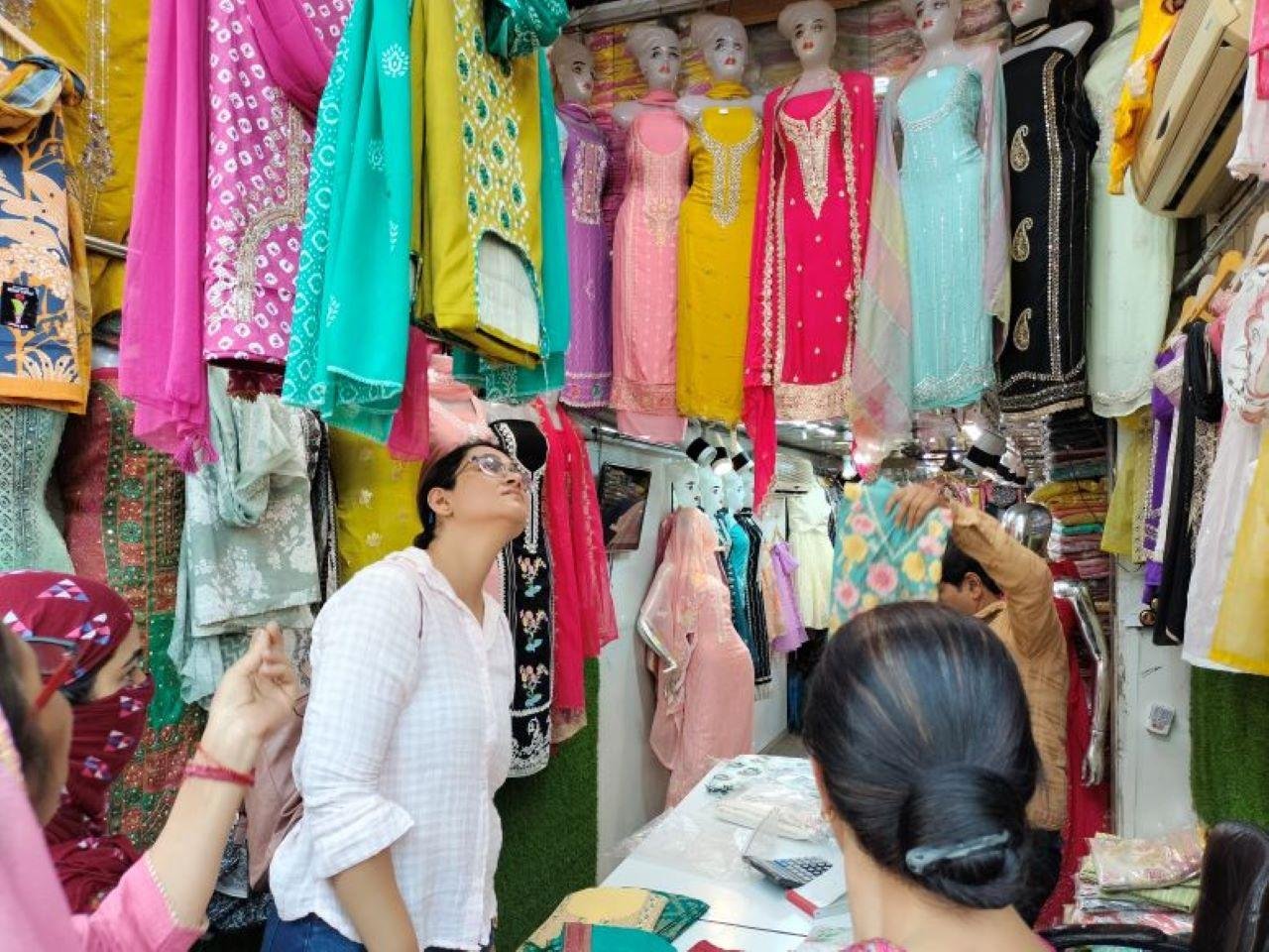 Delhi Insider’s Shopping & Heritage Day Tour