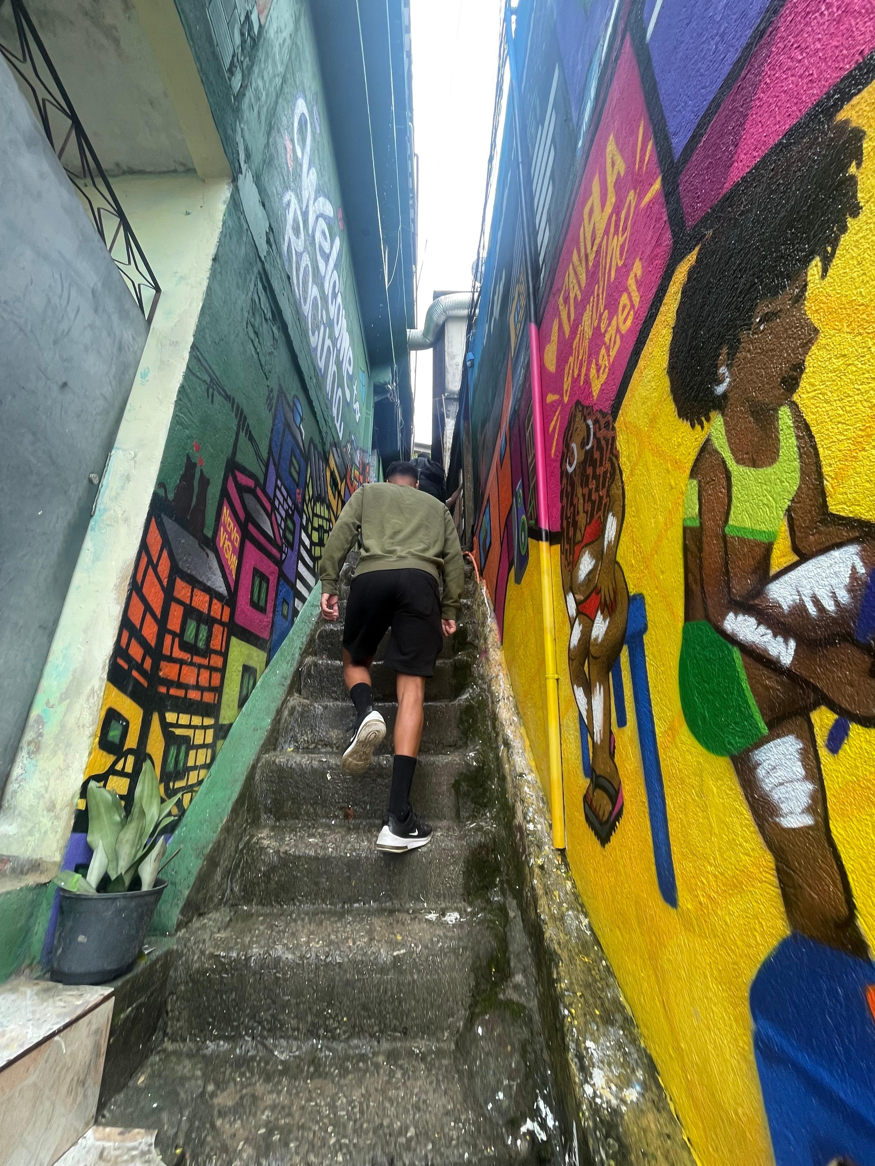 Rocinha Favela 3-Hour Walking Tour with a Local Guide