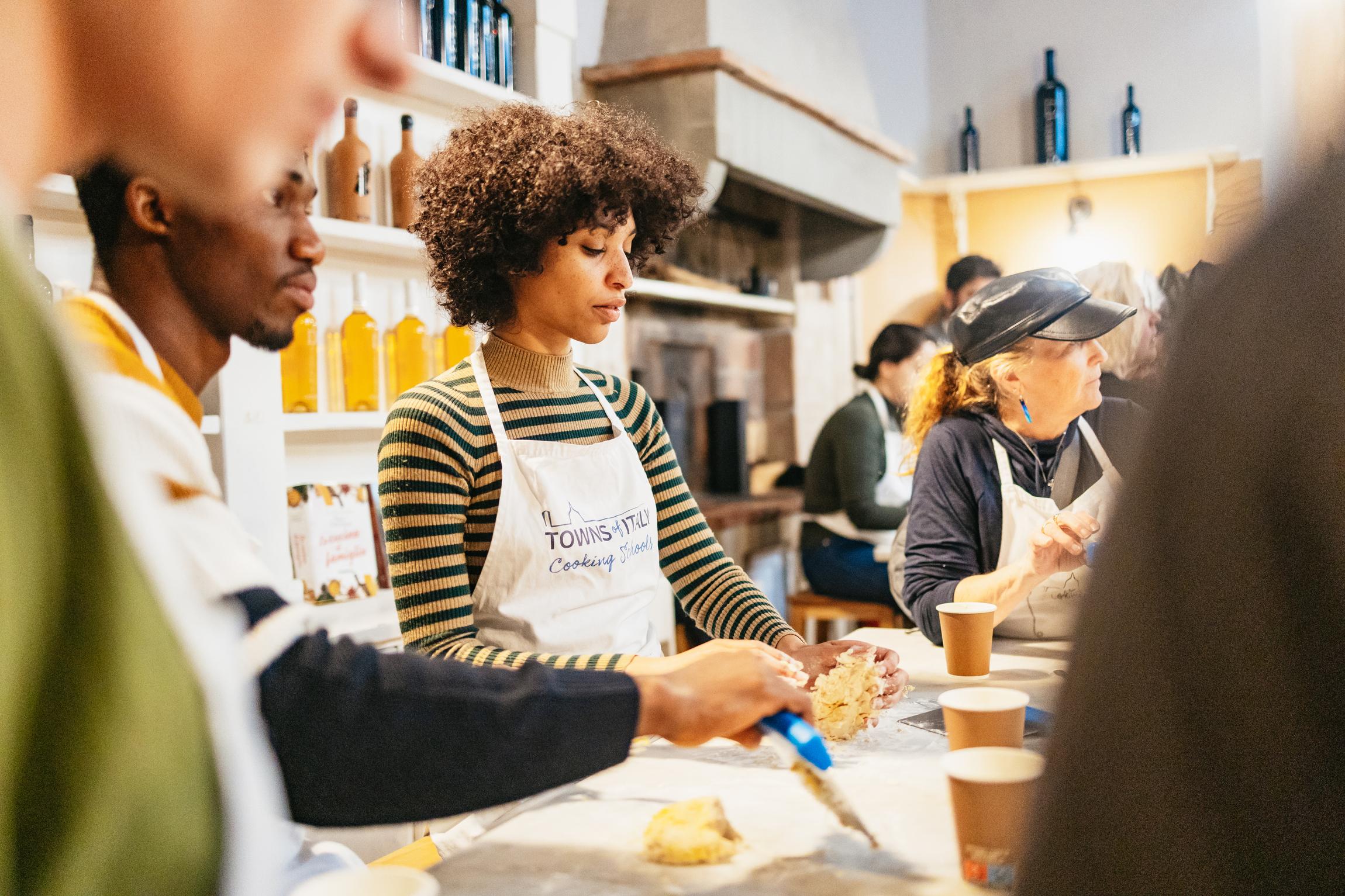 Florence: Pasta & Gelato Cooking Class